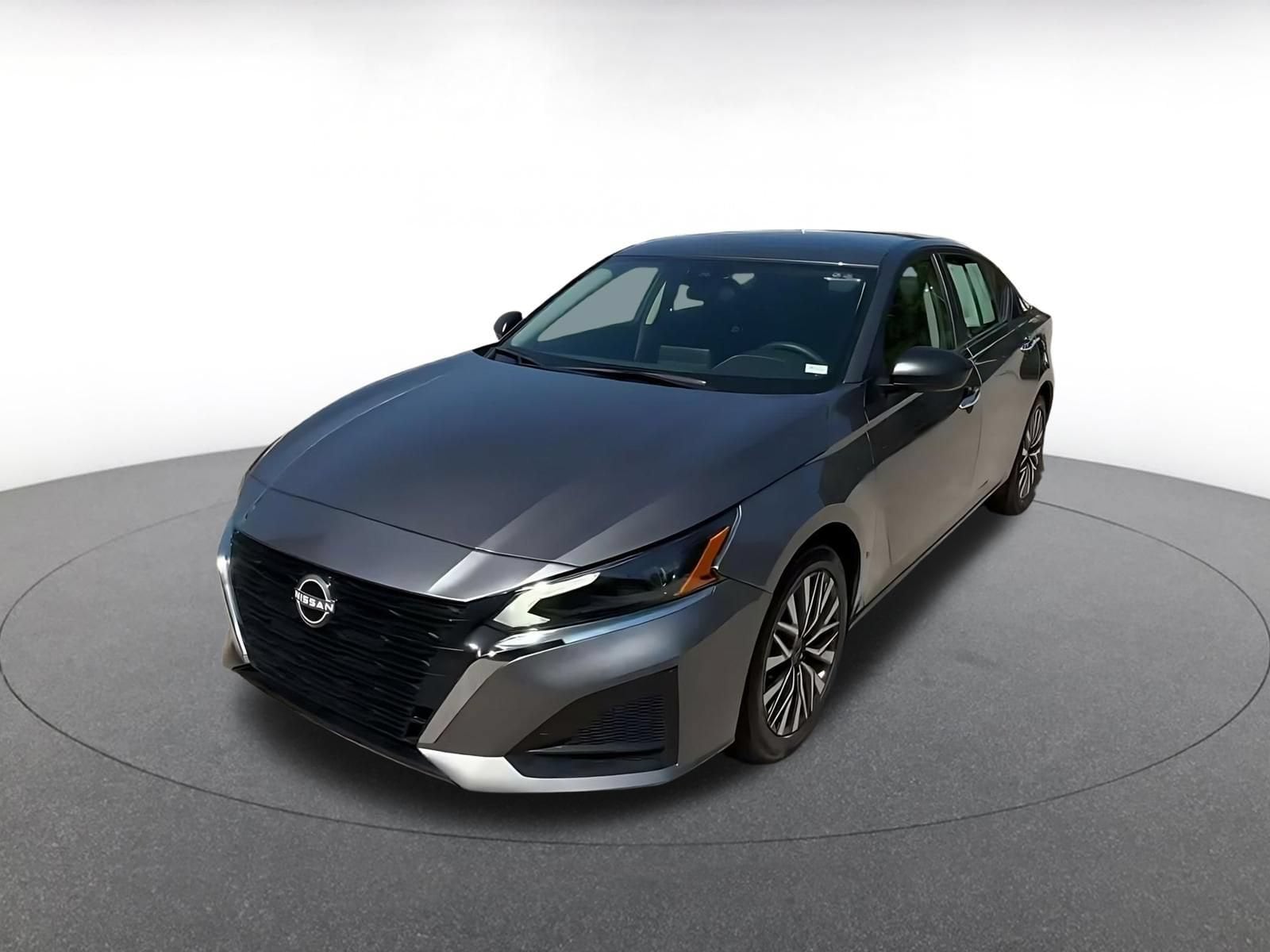 Thumbnail: 2025 Nissan Altima - 6