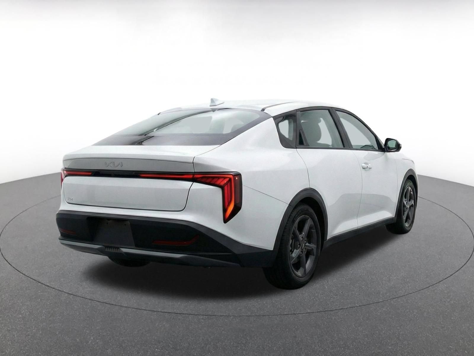 Thumbnail: 2025 Kia K4 - 10