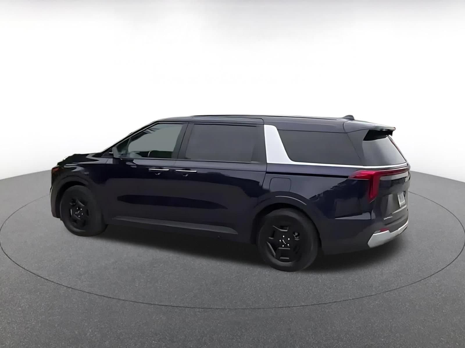 Thumbnail: 2026 Kia Carnival - 9