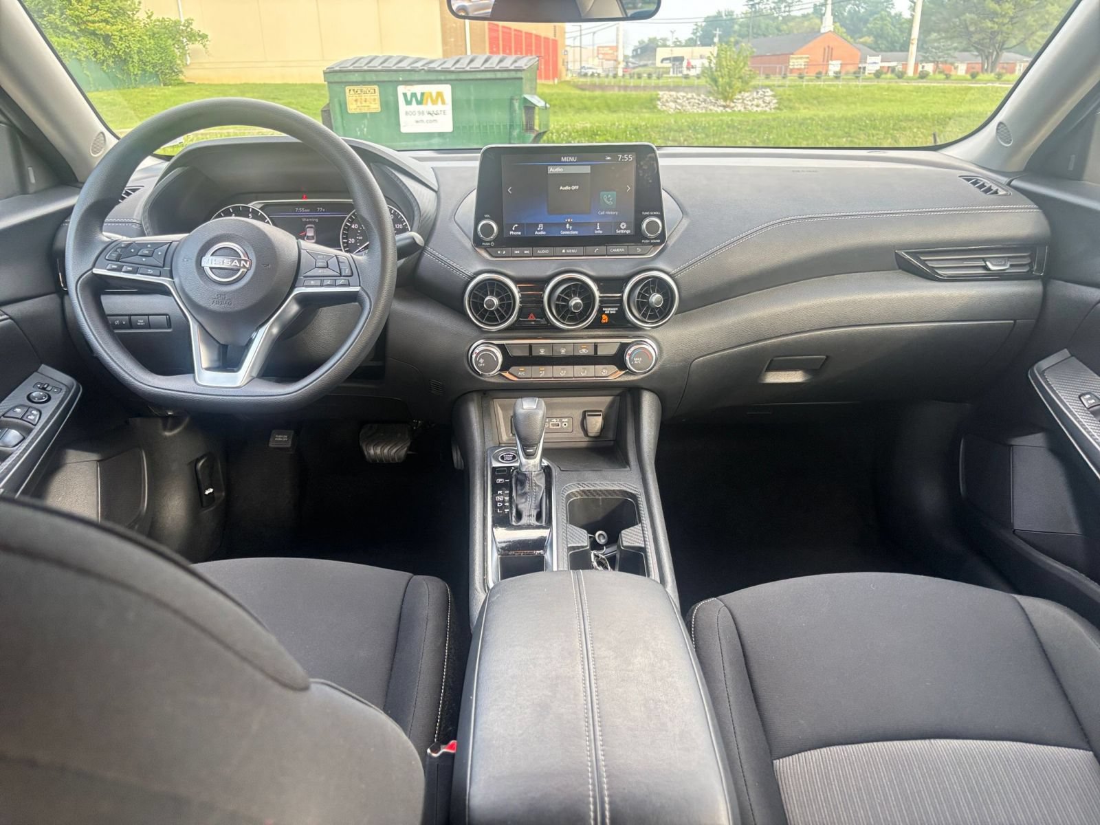Thumbnail: 2025 Nissan Sentra - 31