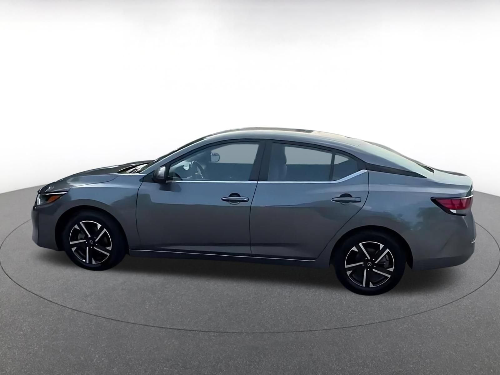 Thumbnail: 2025 Nissan Sentra - 8