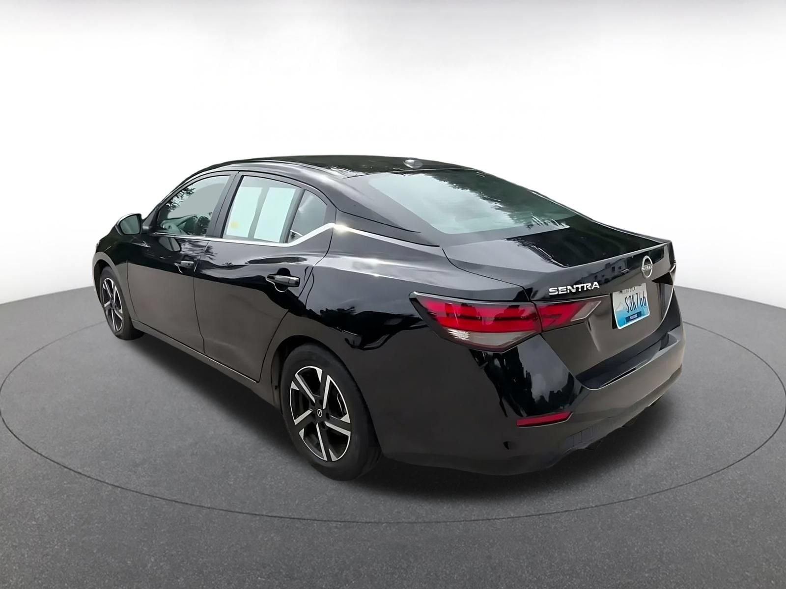 Thumbnail: 2025 Nissan Sentra - 10