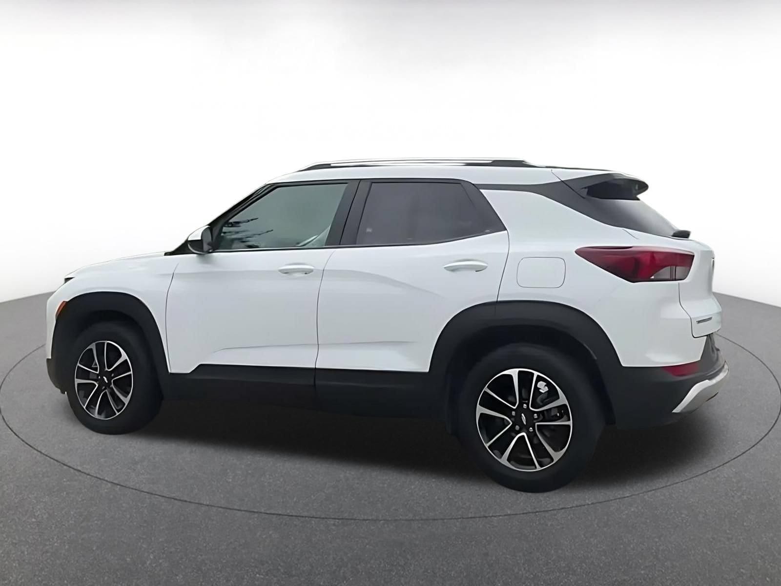 Thumbnail: 2025 Chevrolet TrailBlazer - 9