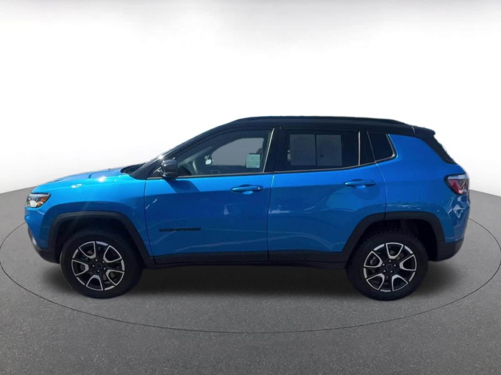 Thumbnail: 2025 Jeep Compass - 8
