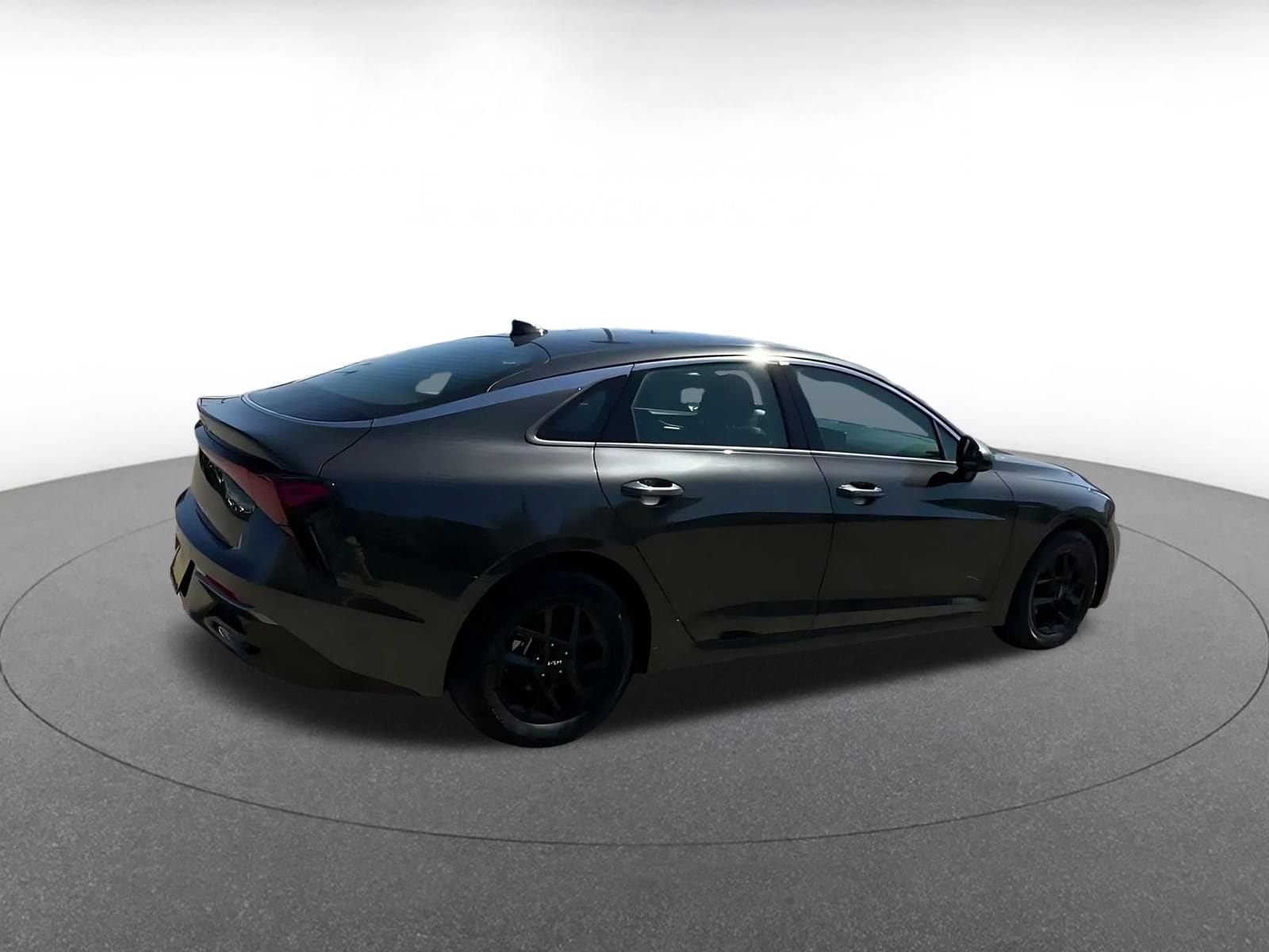 Thumbnail: 2025 Kia K5 - 14