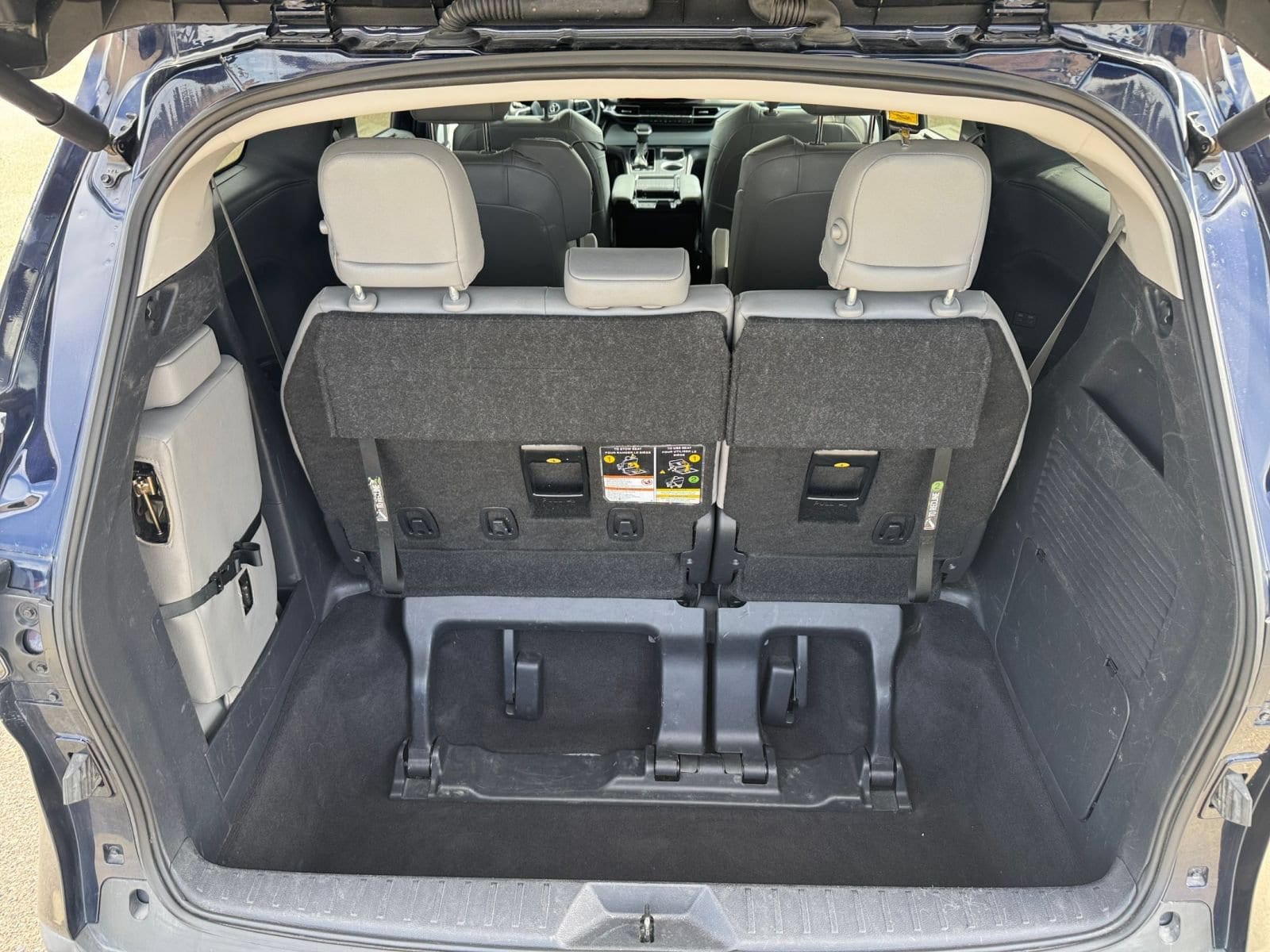 Thumbnail: 2025 Toyota Sienna - 32
