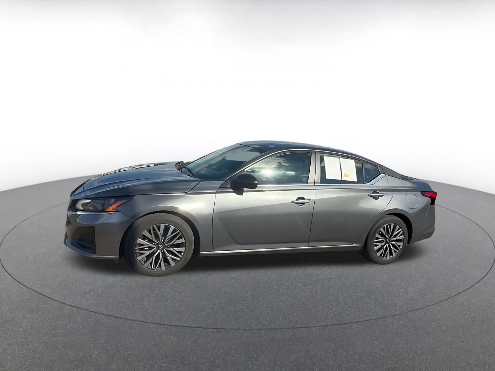 Thumbnail: 2025 Nissan Altima - 7