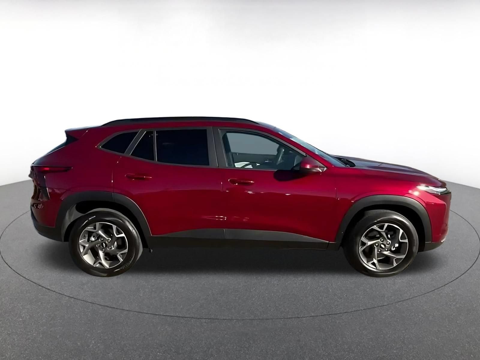 Thumbnail: 2025 Chevrolet Trax - 15