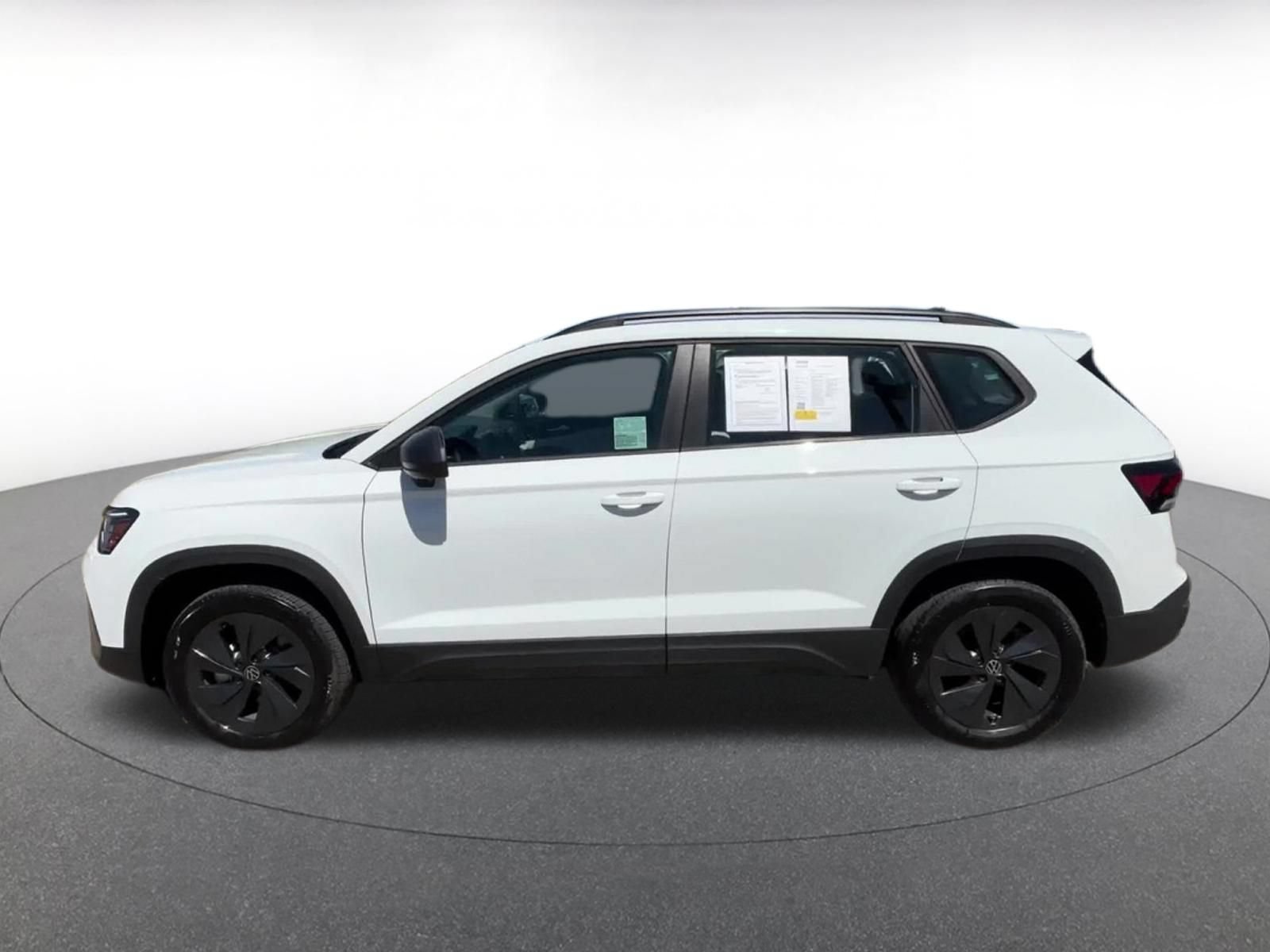 Thumbnail: 2026 Volkswagen Taos - 8