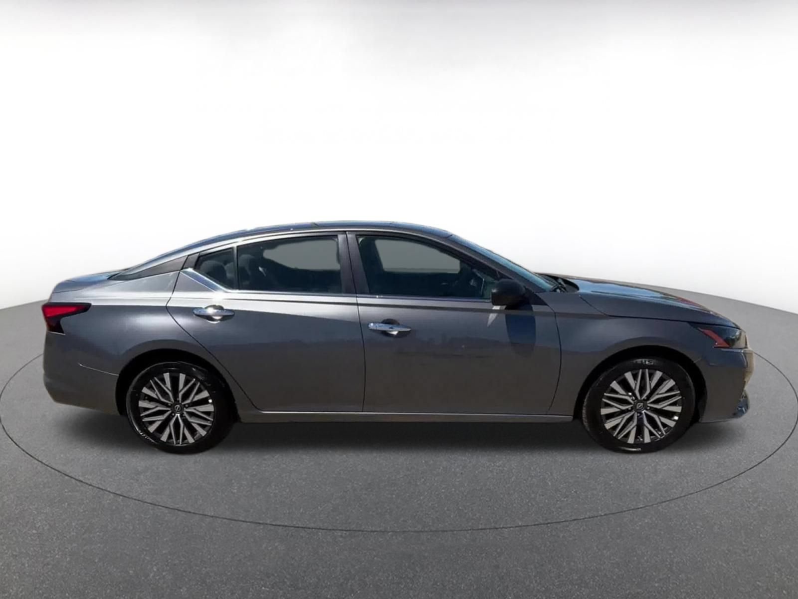 Thumbnail: 2025 Nissan Altima - 15