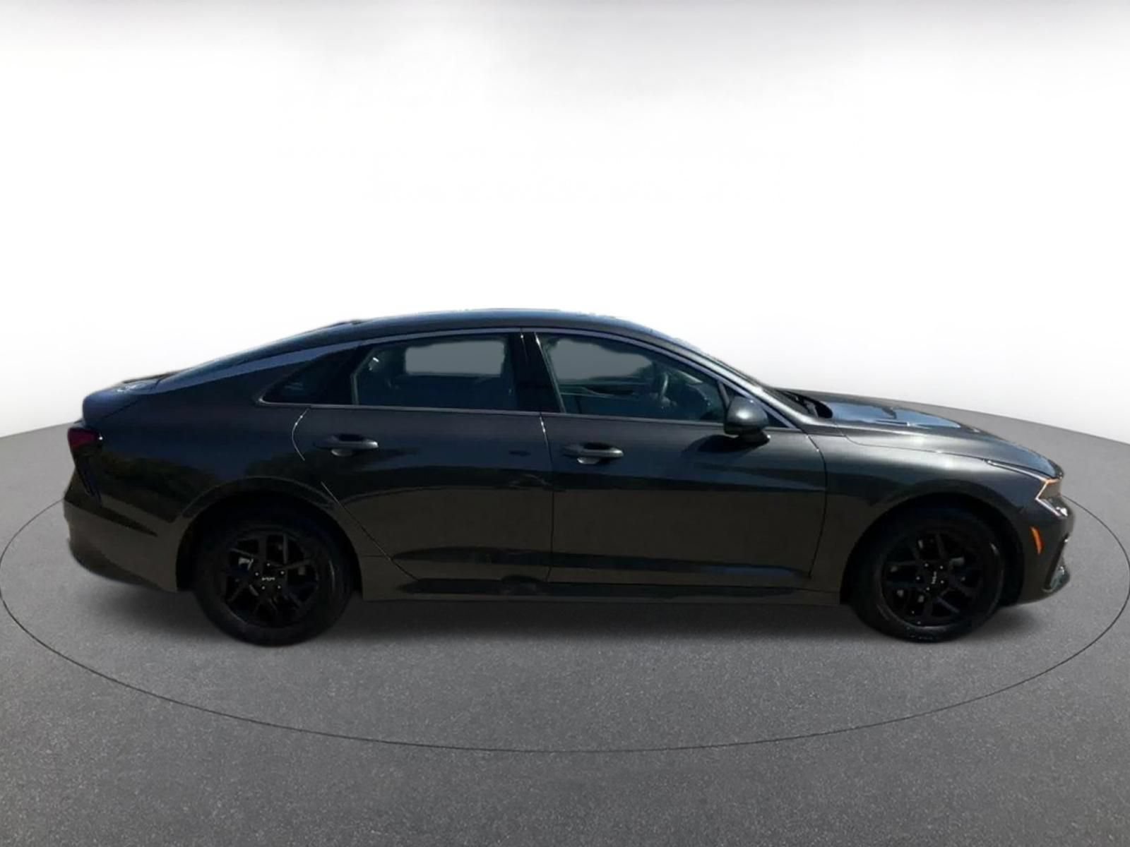 Thumbnail: 2025 Kia K5 - 15