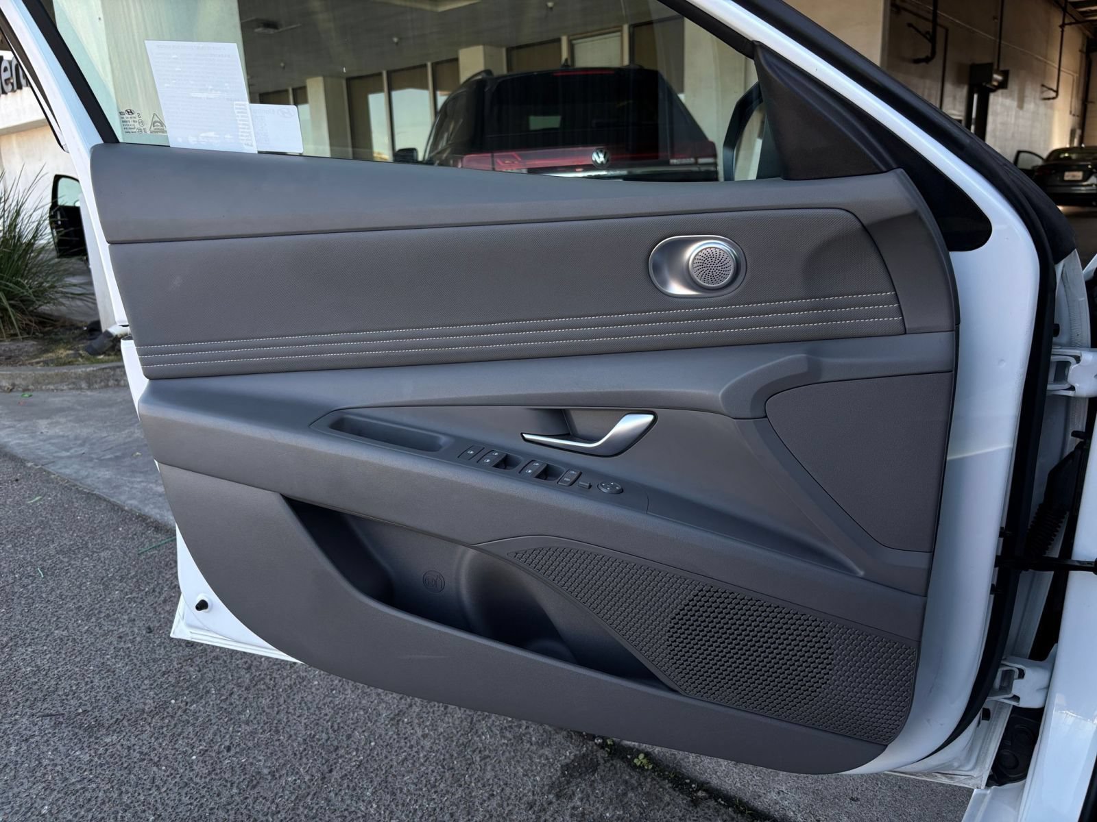 Thumbnail: 2025 Hyundai Elantra - 18