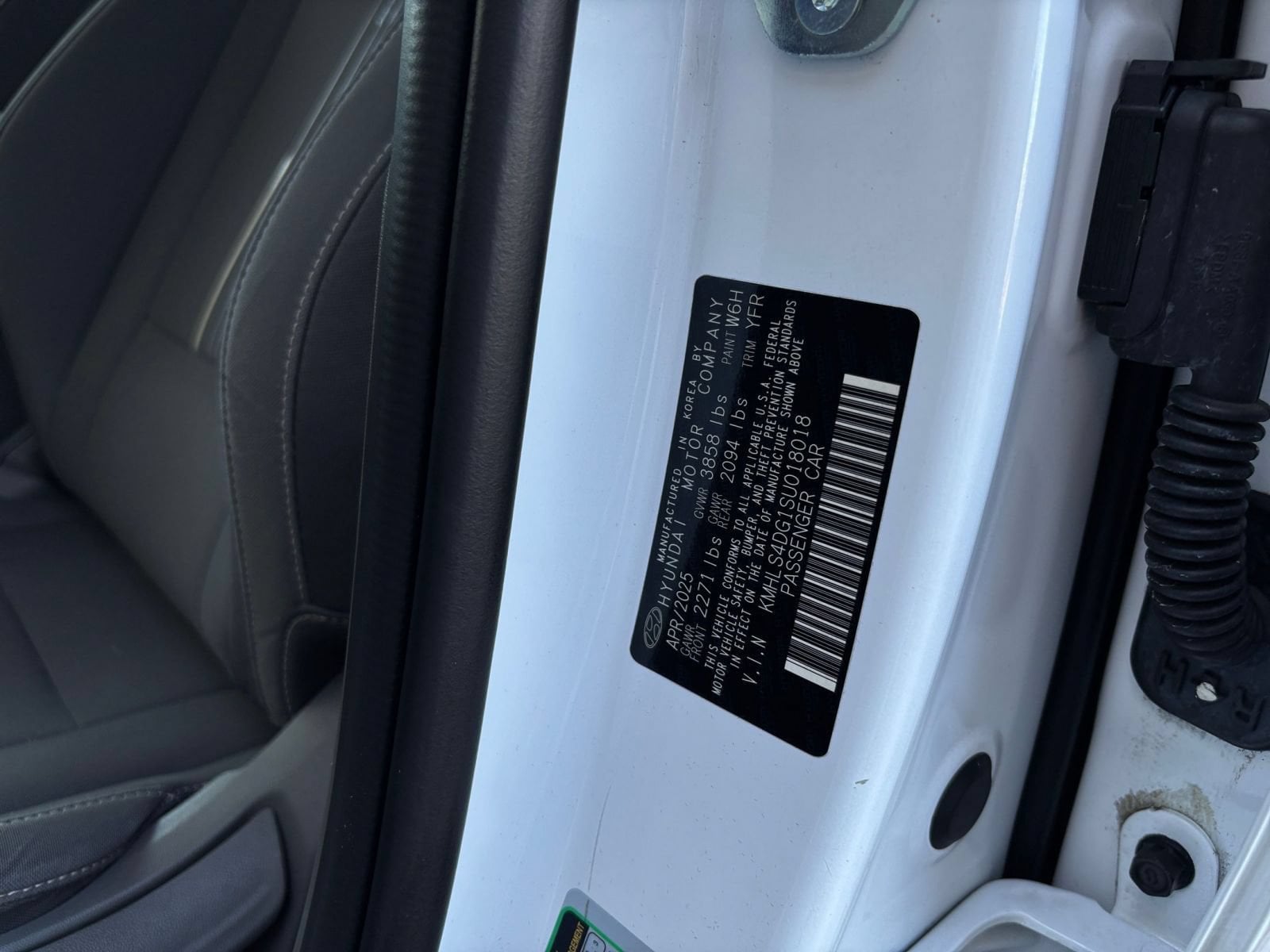 Thumbnail: 2025 Hyundai Elantra - 30