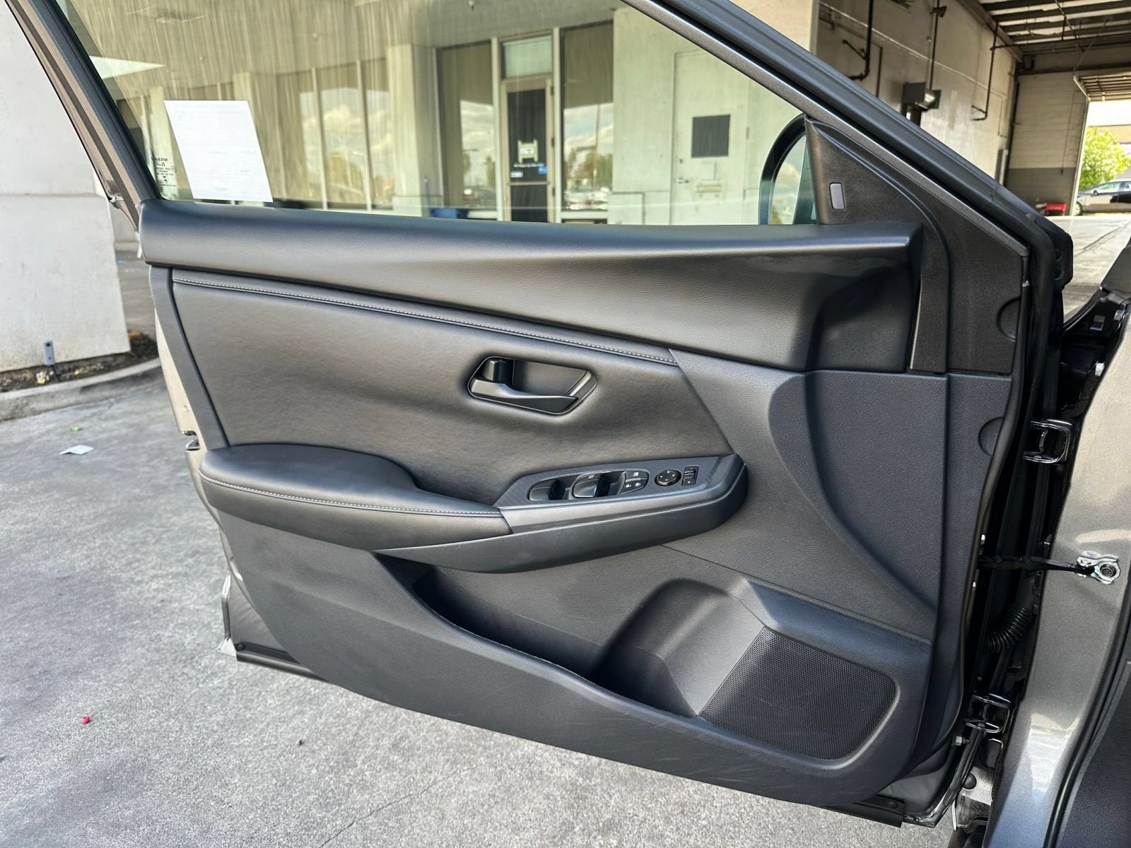 Thumbnail: 2025 Nissan Sentra - 18