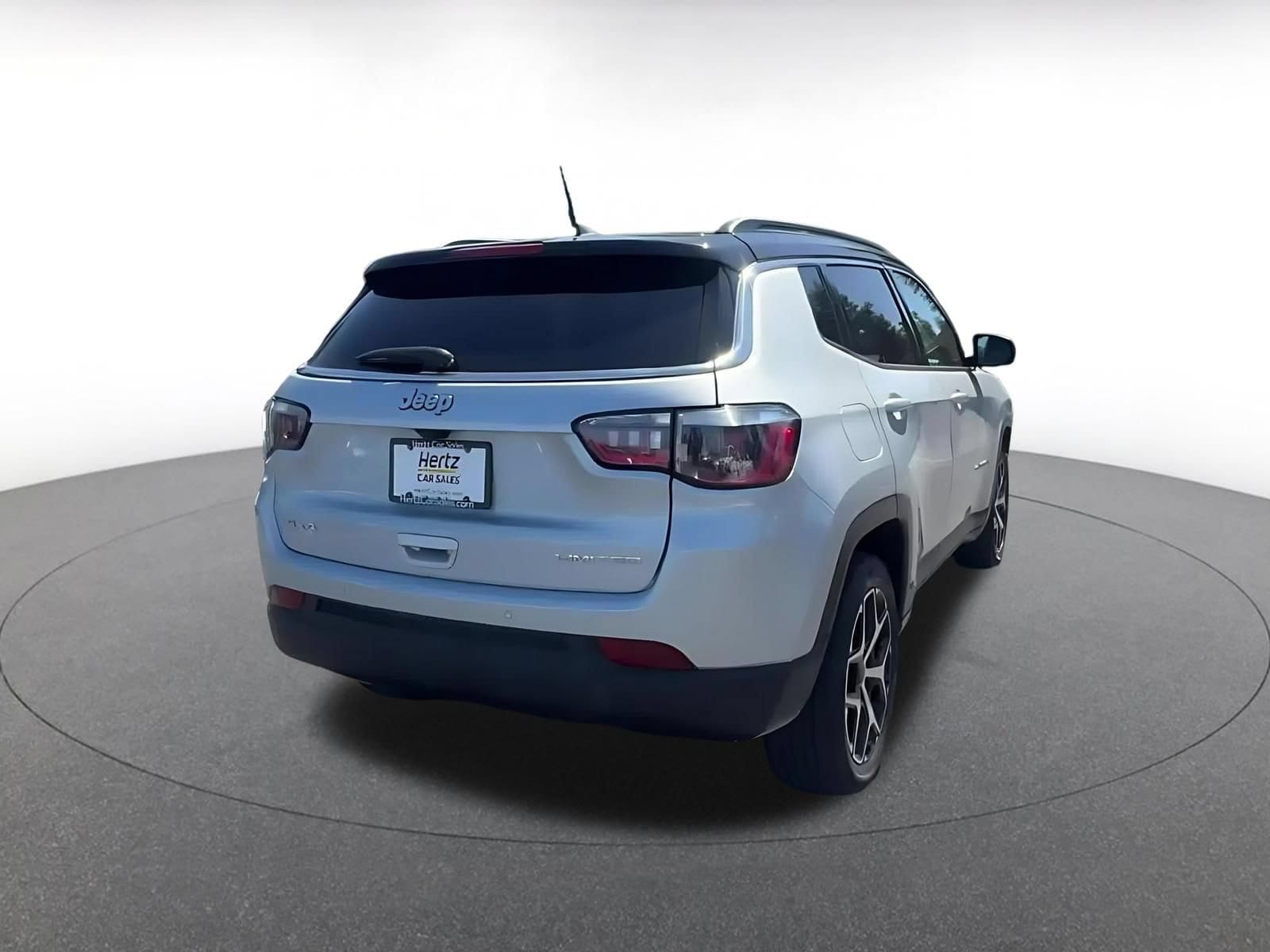 Thumbnail: 2025 Jeep Compass - 13