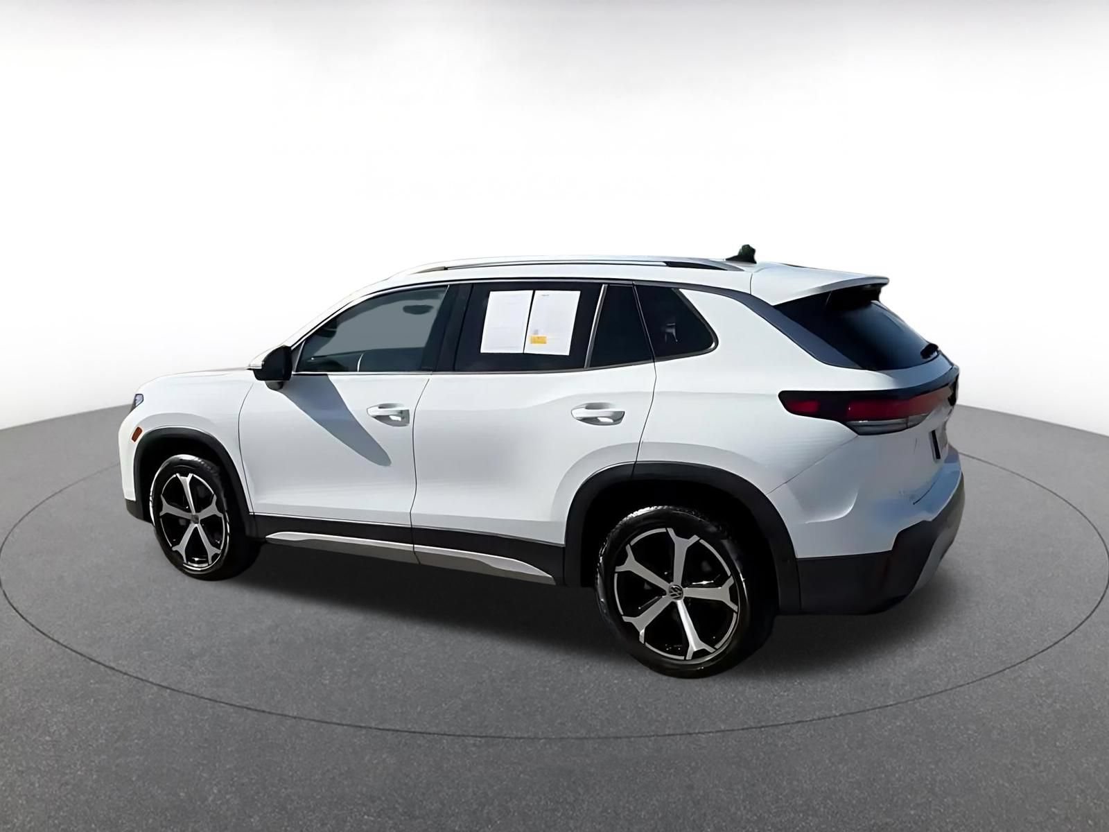 Thumbnail: 2026 Volkswagen Tiguan - 9