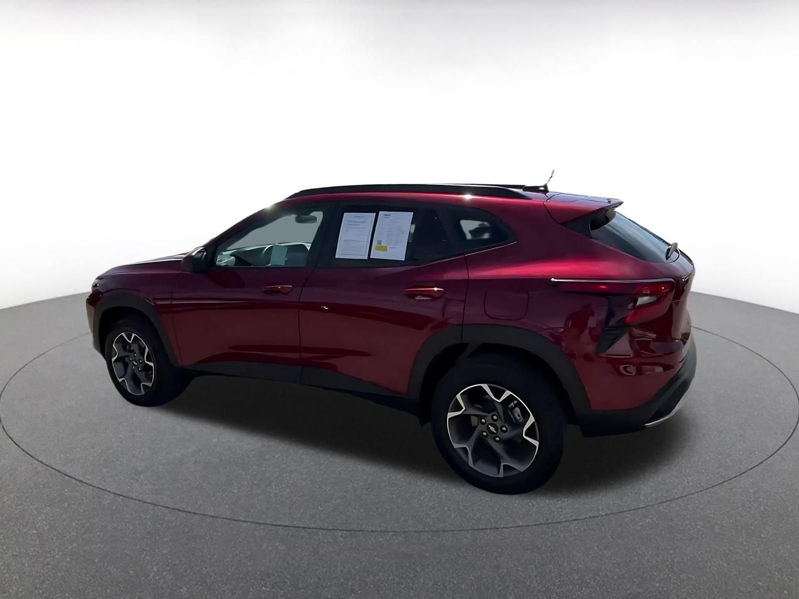 Thumbnail: 2025 Chevrolet Trax - 9