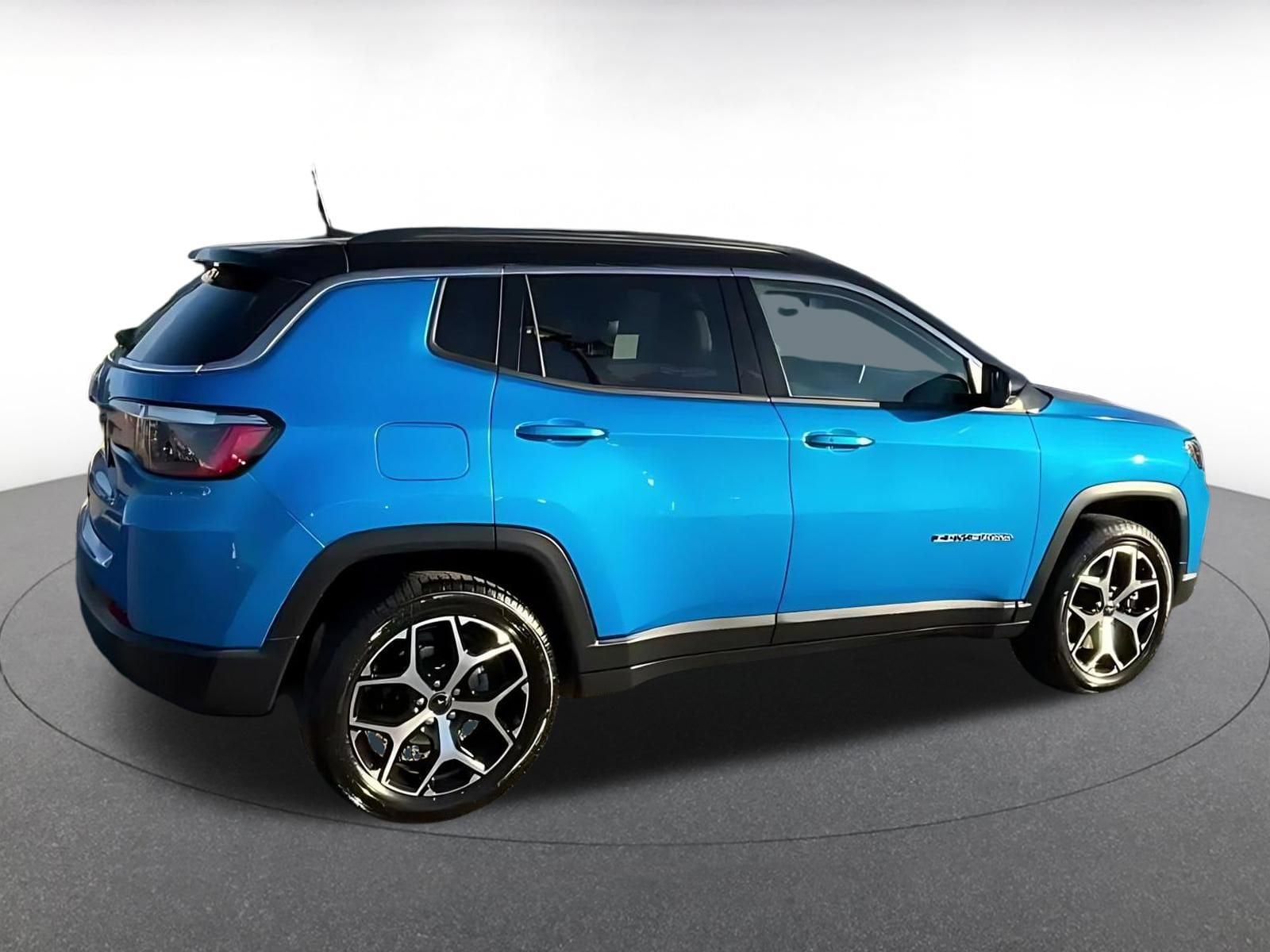 Thumbnail: 2025 Jeep Compass - 14