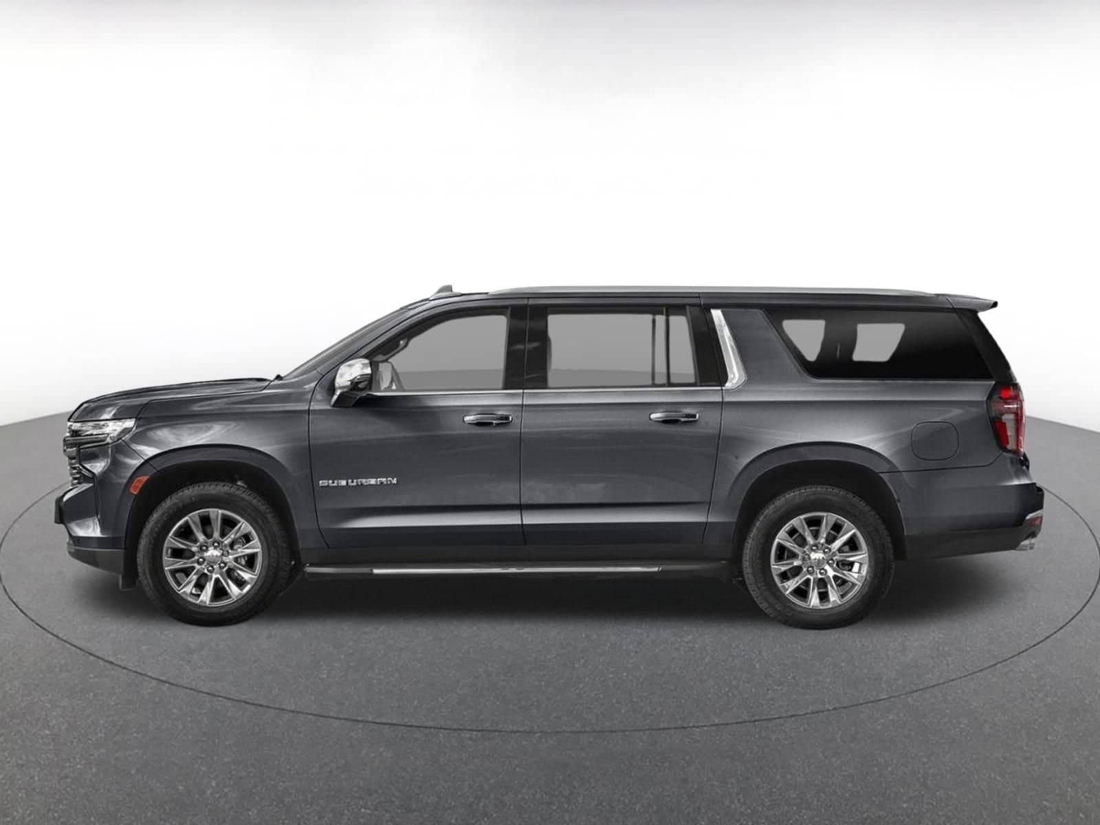 Thumbnail: 2023 Chevrolet Suburban - 3