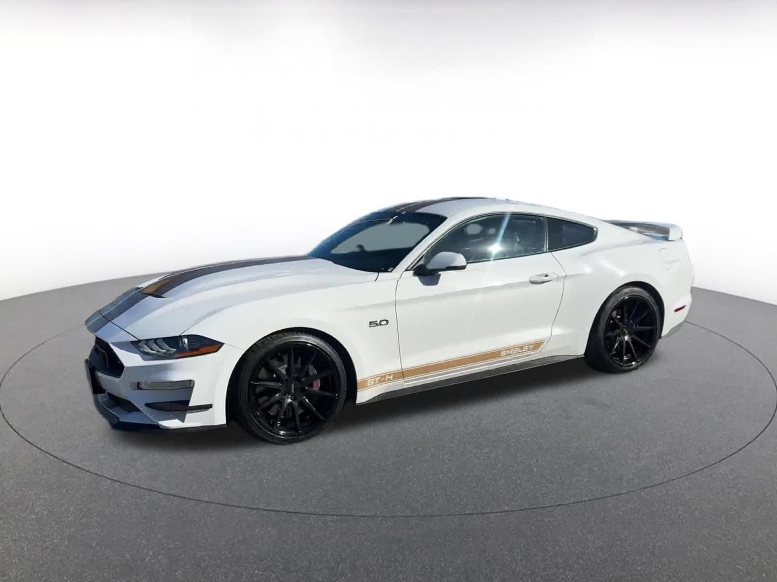 Thumbnail: 2022 Ford Mustang - 7