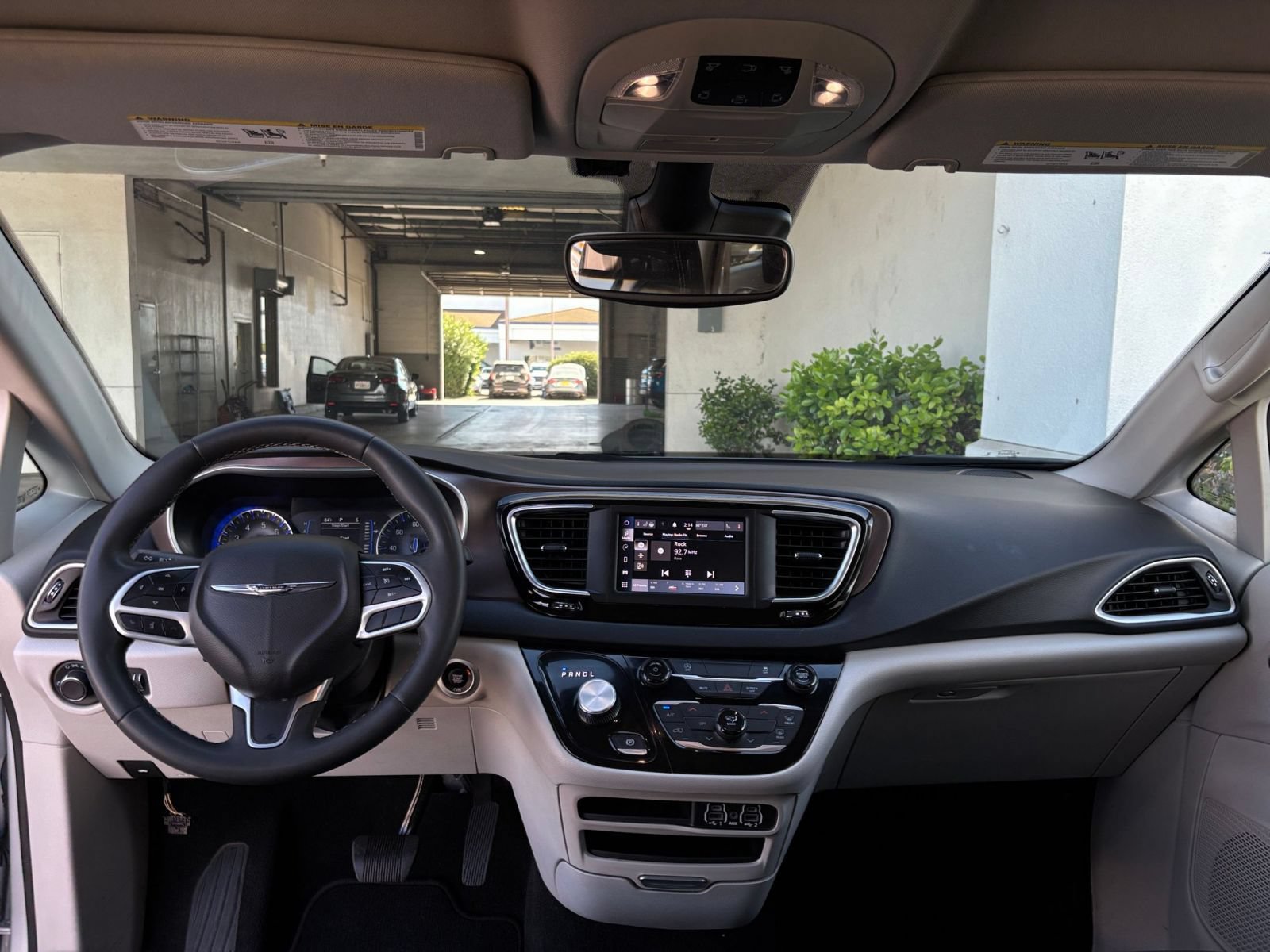 Thumbnail: 2023 Chrysler Voyager - 35