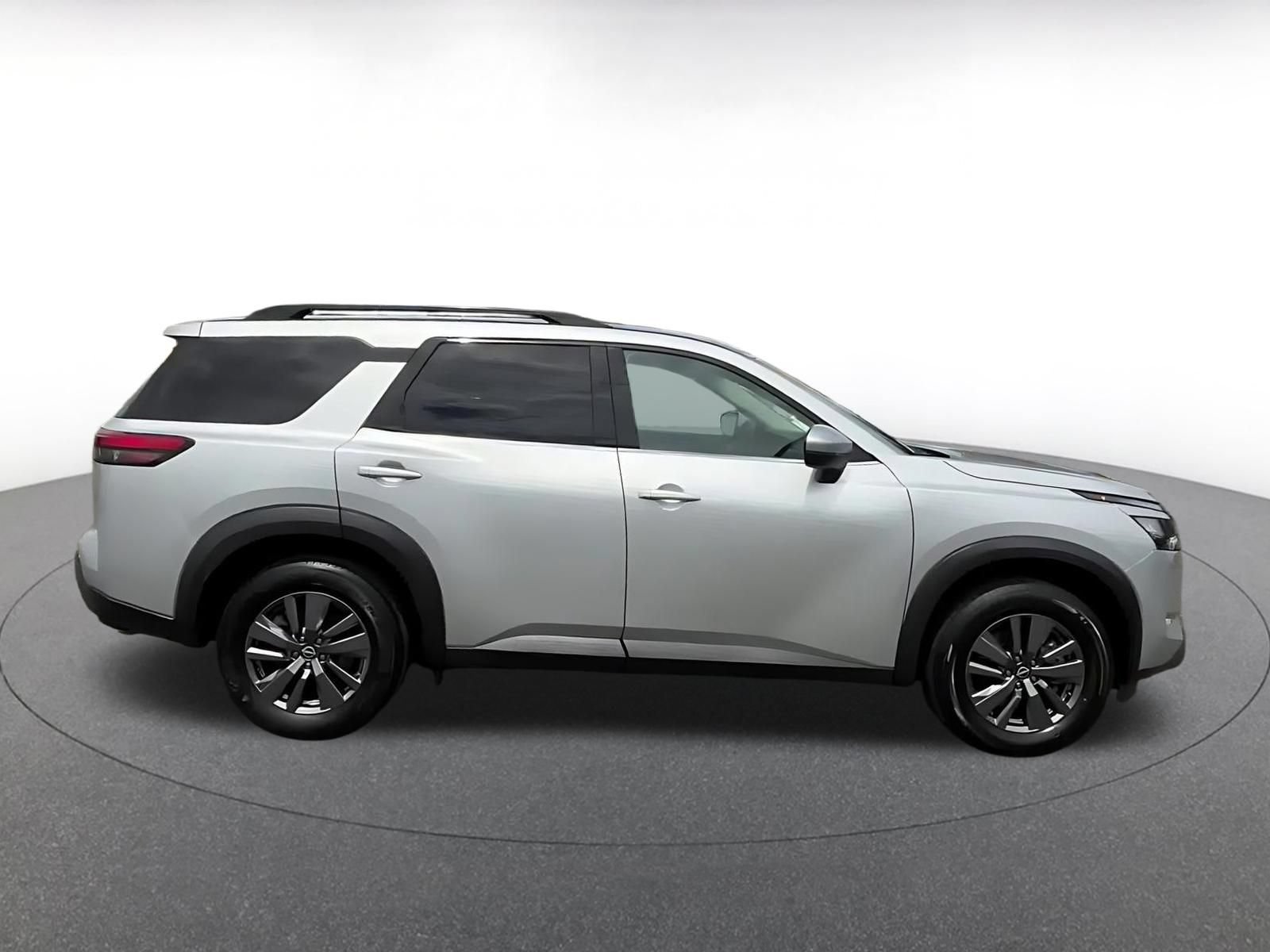 Thumbnail: 2025 Nissan Pathfinder - 15