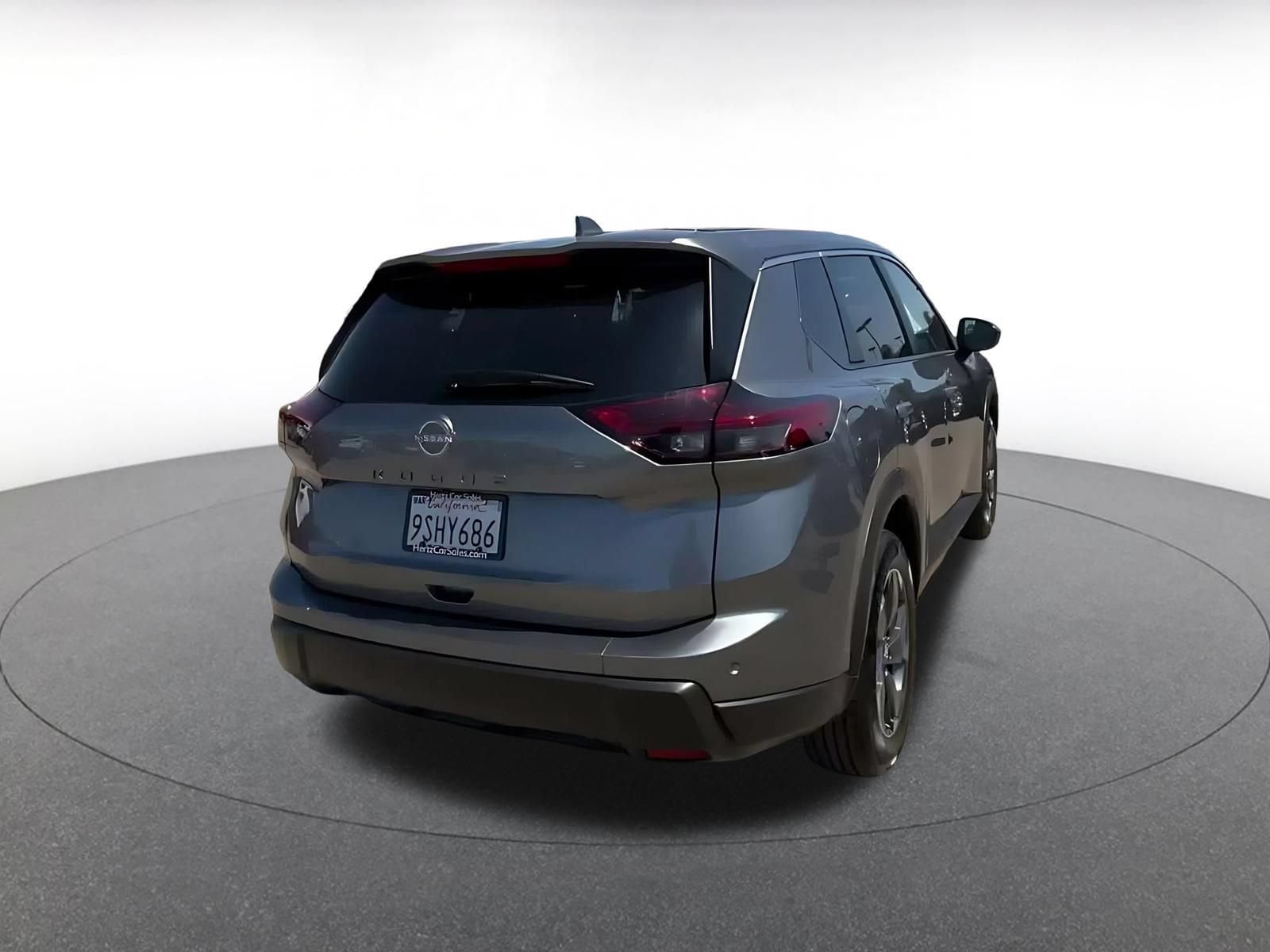 Thumbnail: 2025 Nissan Rogue - 14
