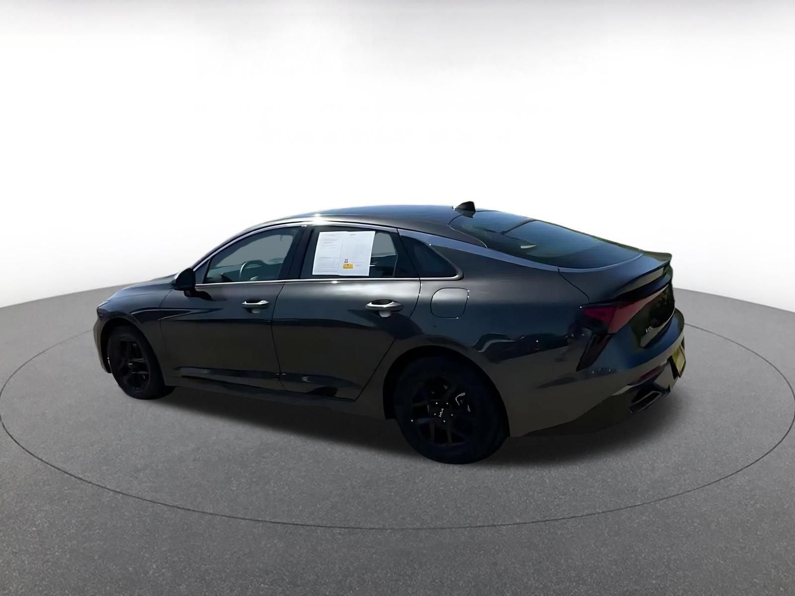 Thumbnail: 2025 Kia K5 - 10