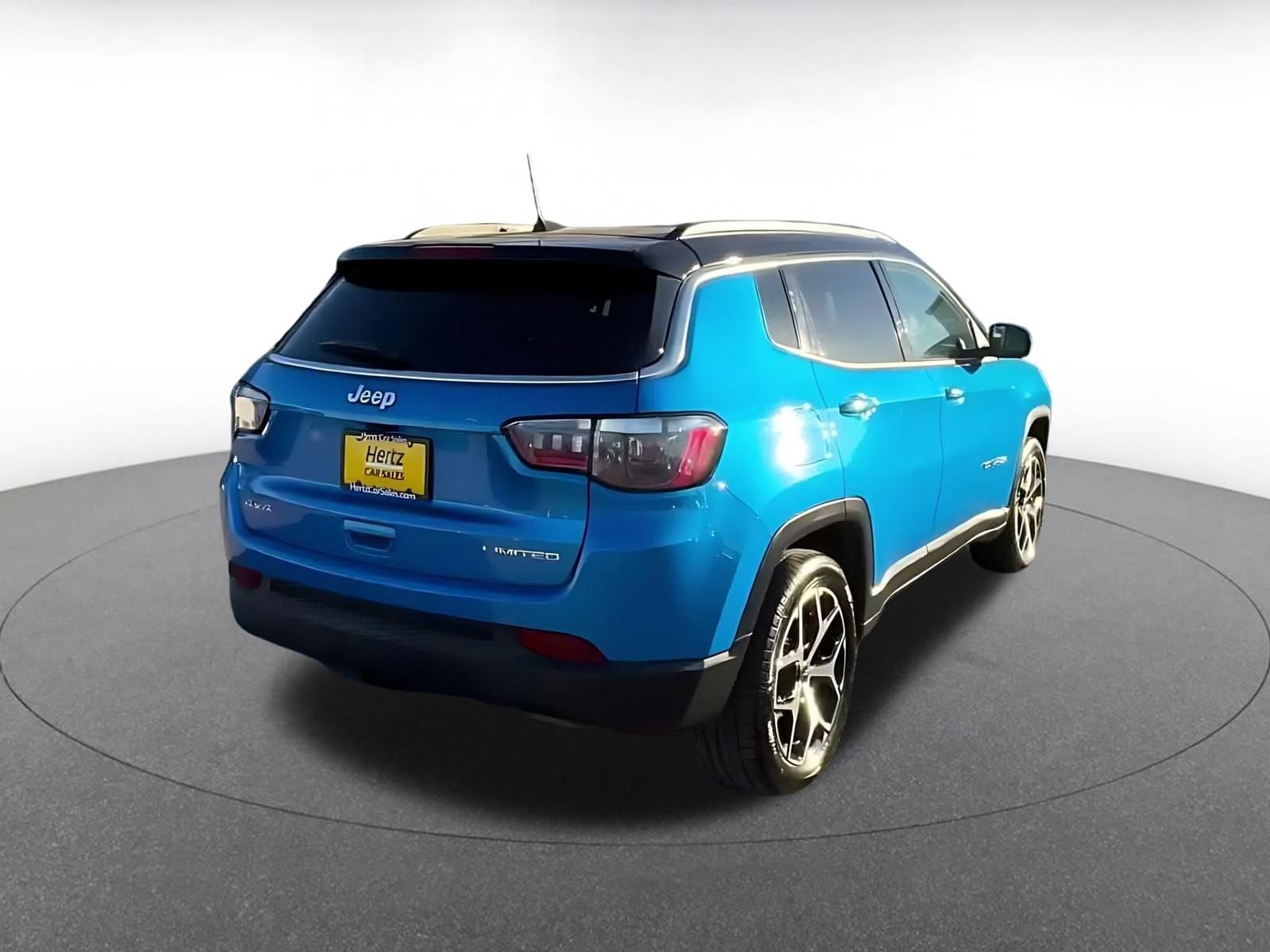 Thumbnail: 2025 Jeep Compass - 13