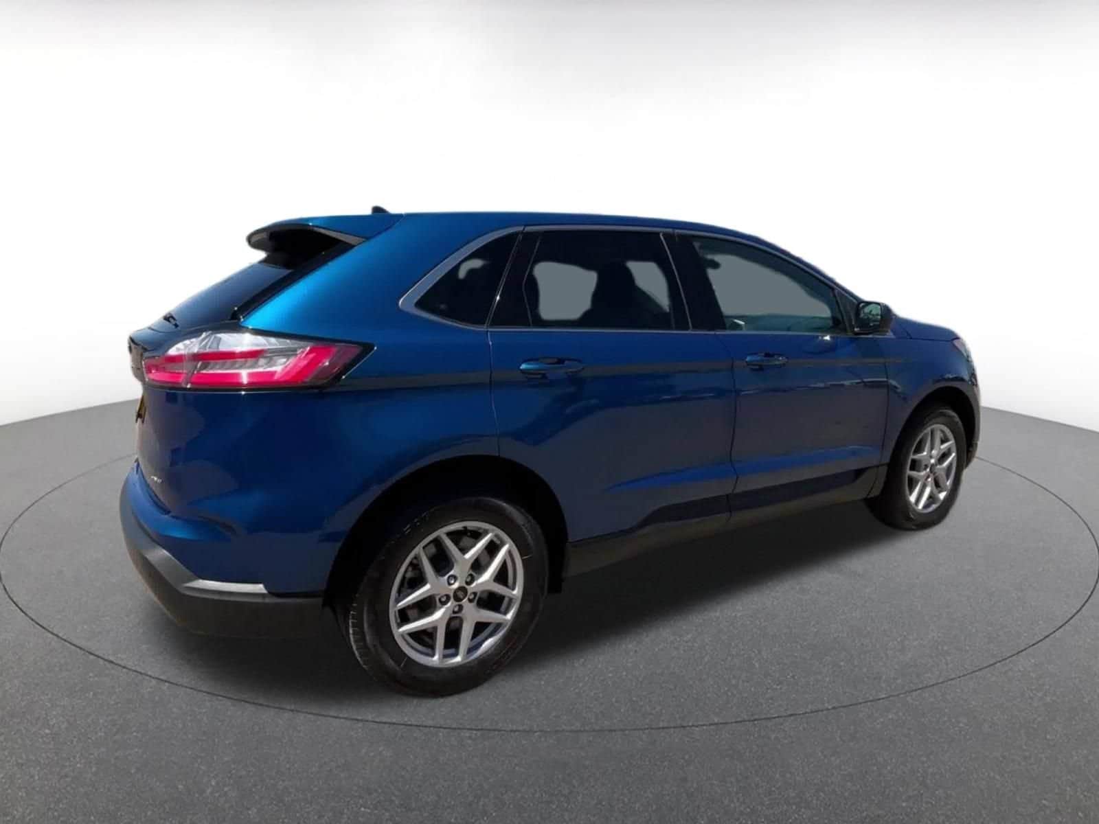 Thumbnail: 2024 Ford Edge - 13