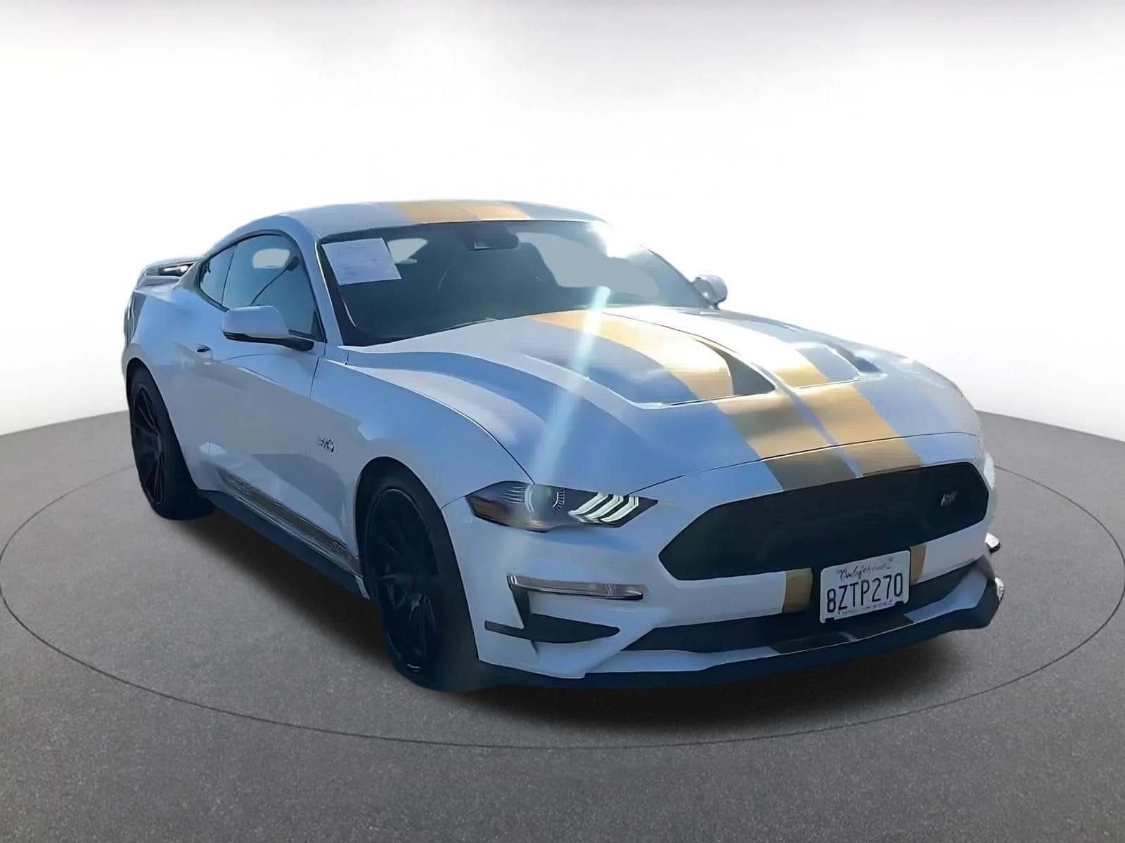 Thumbnail: 2022 Ford Mustang - 3