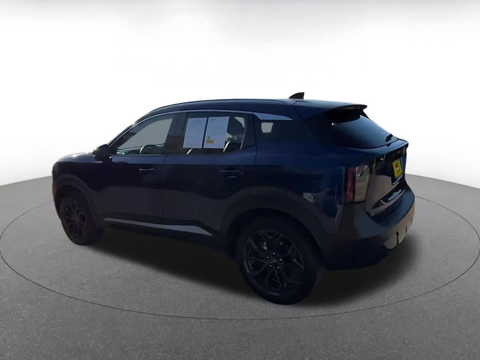 Thumbnail: 2026 Nissan Kicks - 9