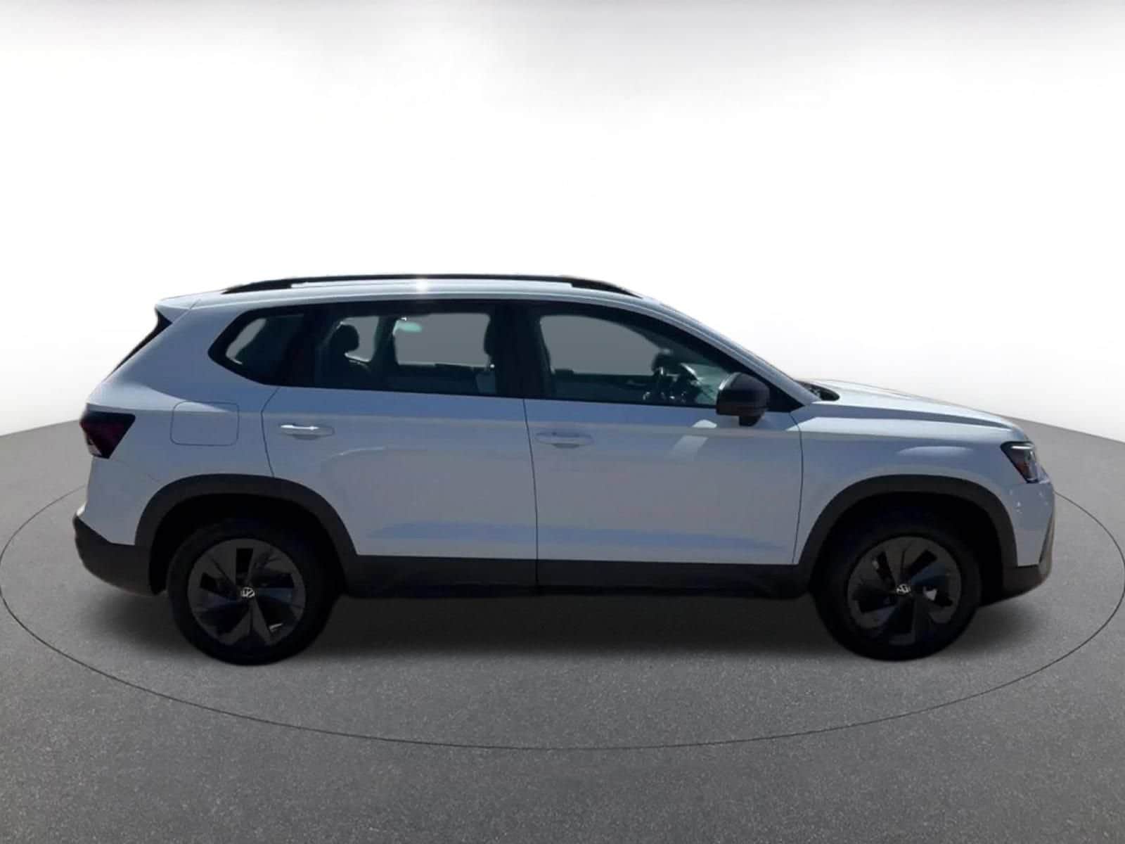 Thumbnail: 2026 Volkswagen Taos - 15