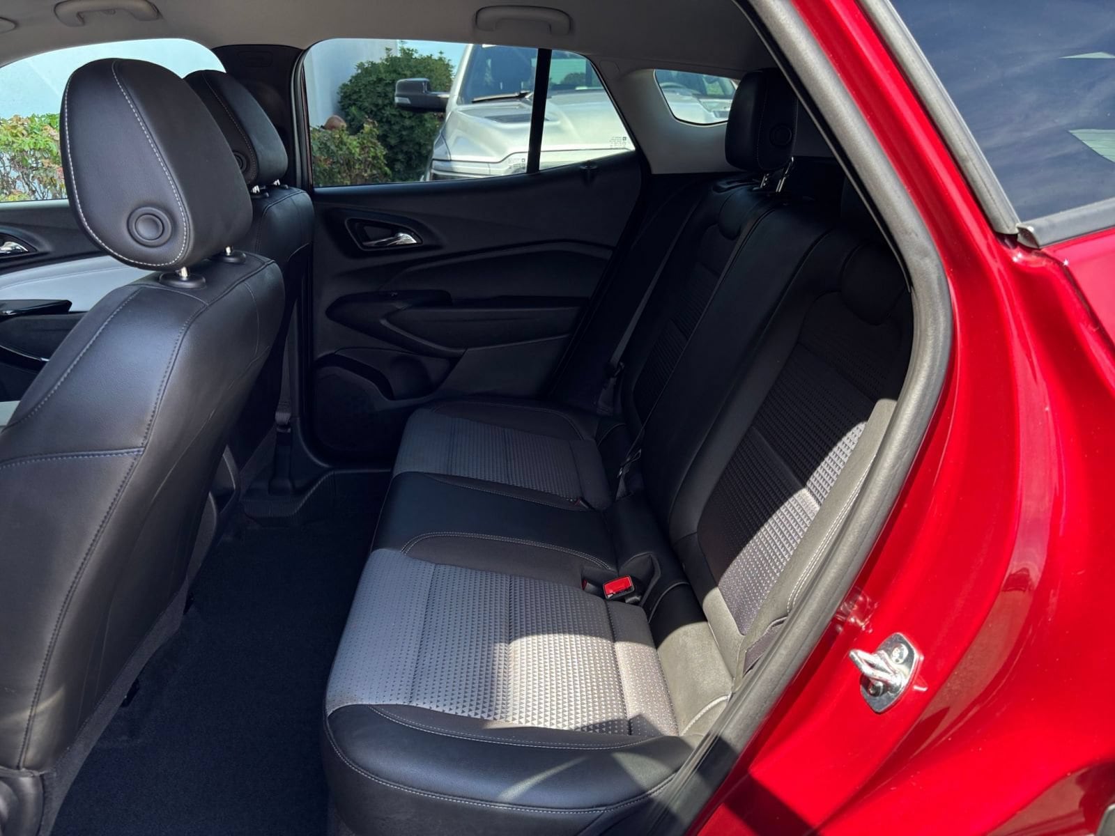 Thumbnail: 2025 Chevrolet Trax - 25