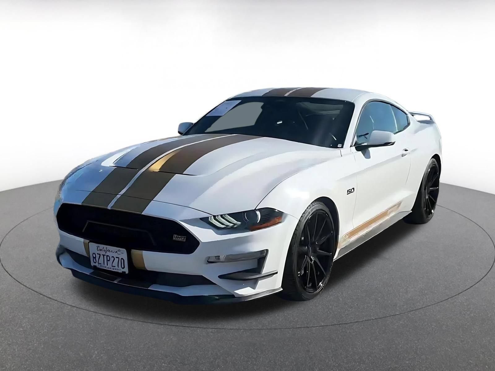 Thumbnail: 2022 Ford Mustang - 6