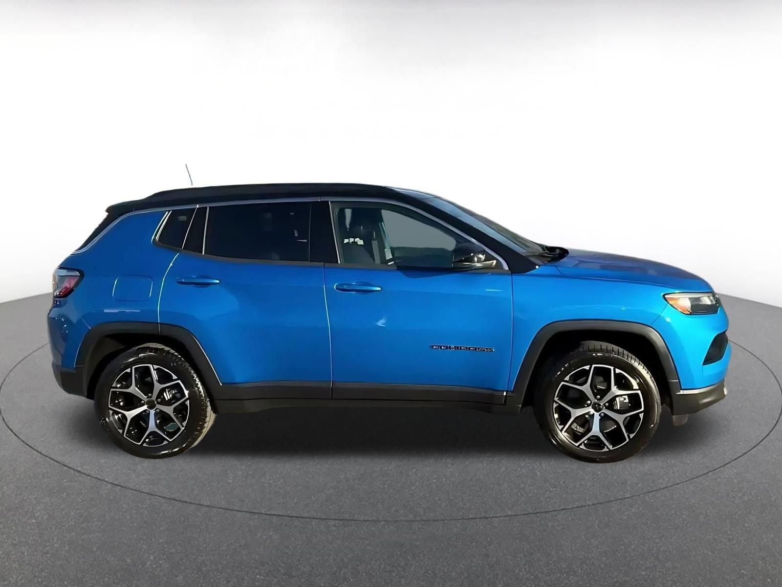 Thumbnail: 2025 Jeep Compass - 15