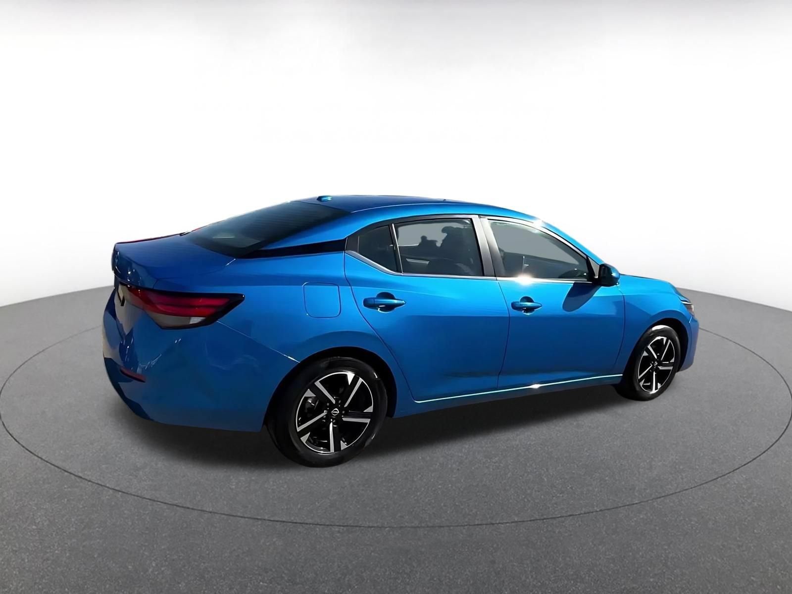 Thumbnail: 2025 Nissan Sentra - 13
