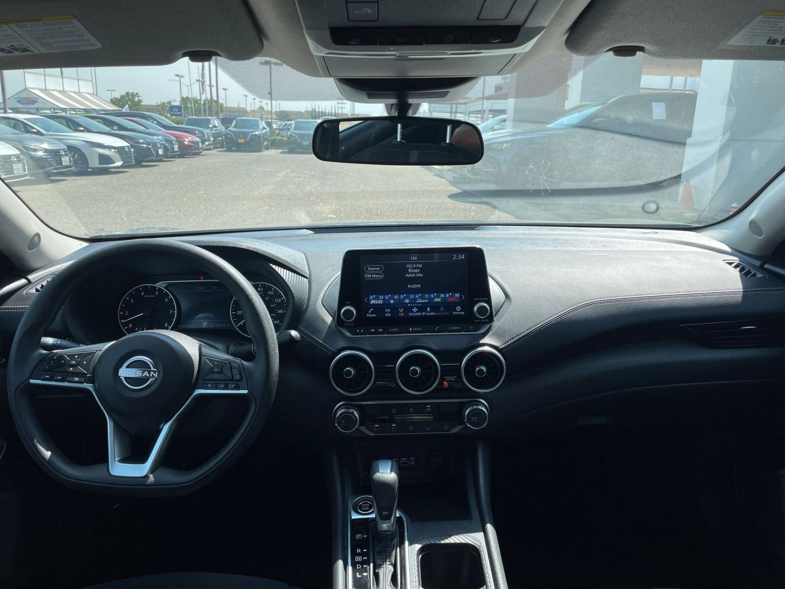 Thumbnail: 2025 Nissan Sentra - 32