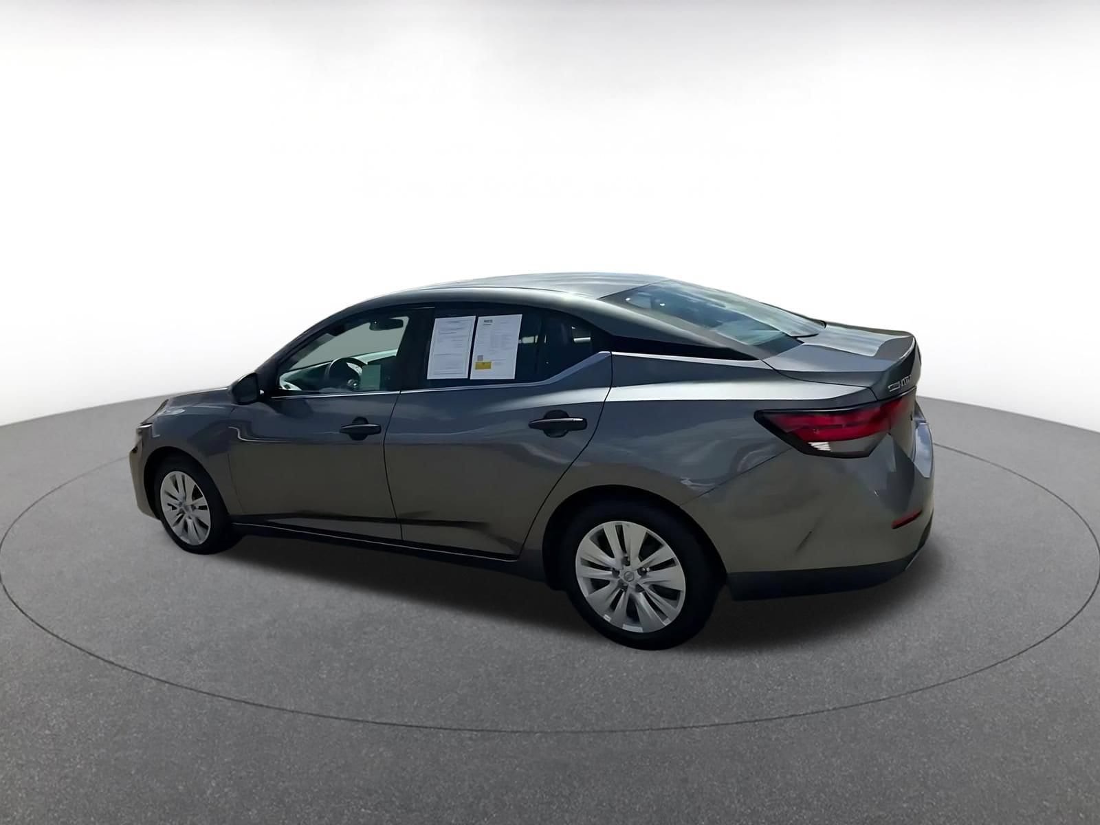 Thumbnail: 2025 Nissan Sentra - 9