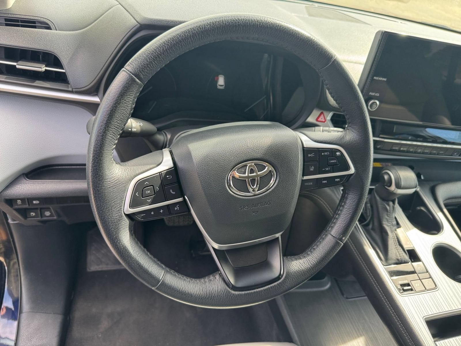 Thumbnail: 2025 Toyota Sienna - 27