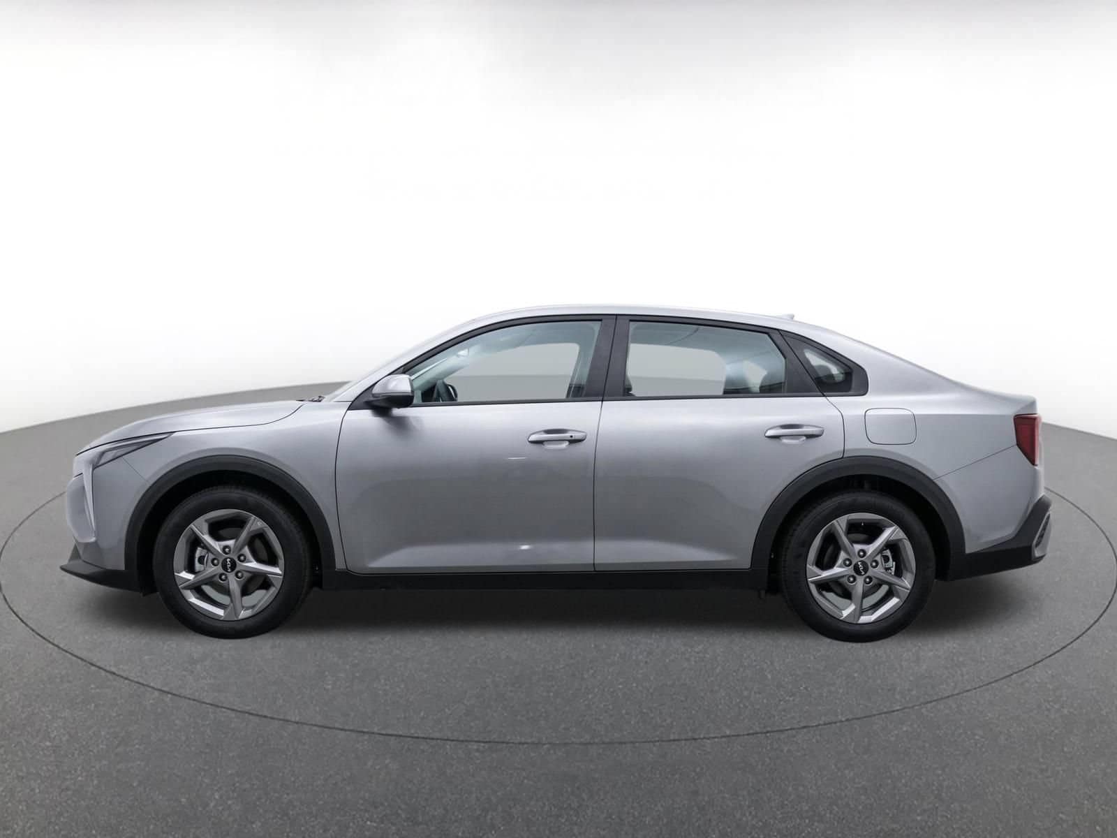 Thumbnail: 2026 Kia K4 - 4