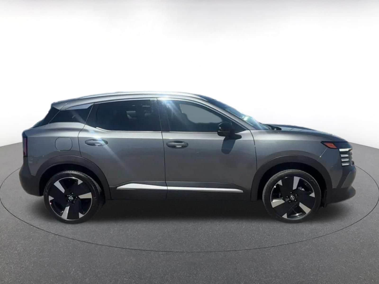 Thumbnail: 2026 Nissan Kicks - 15