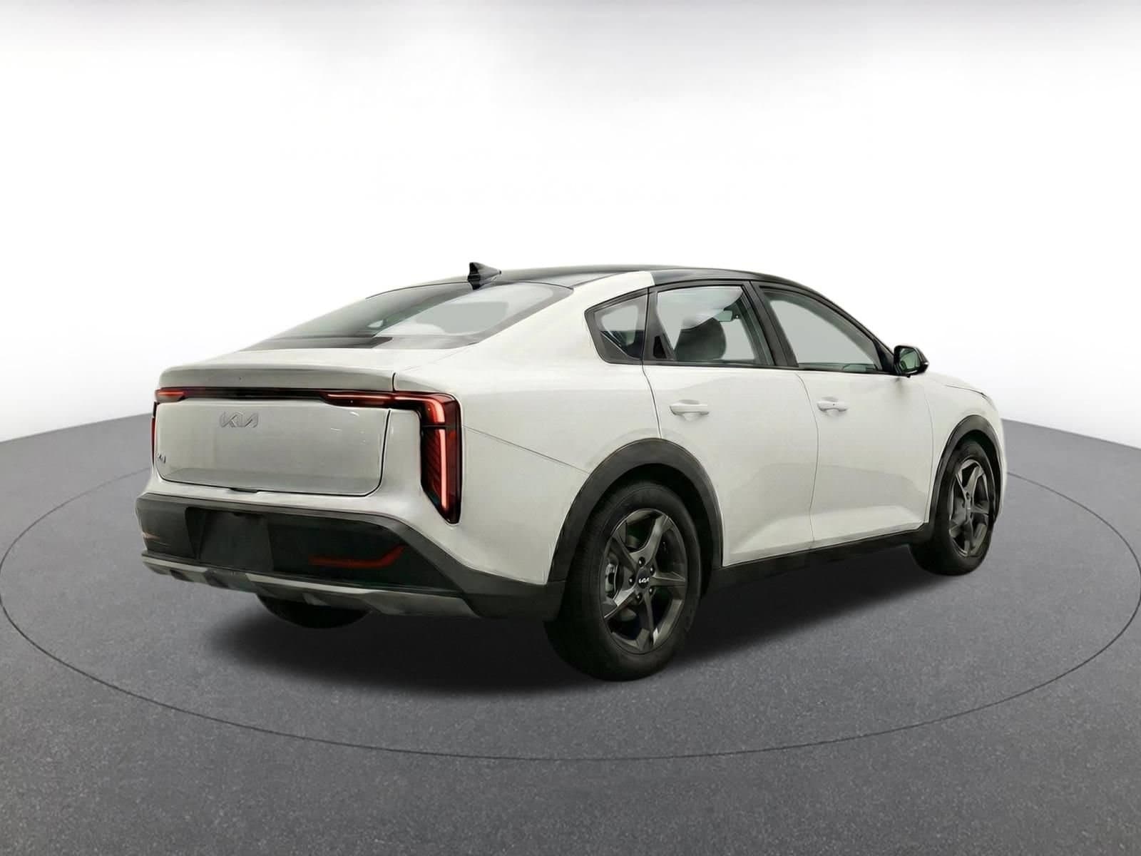 Thumbnail: 2026 Kia K4 - 8
