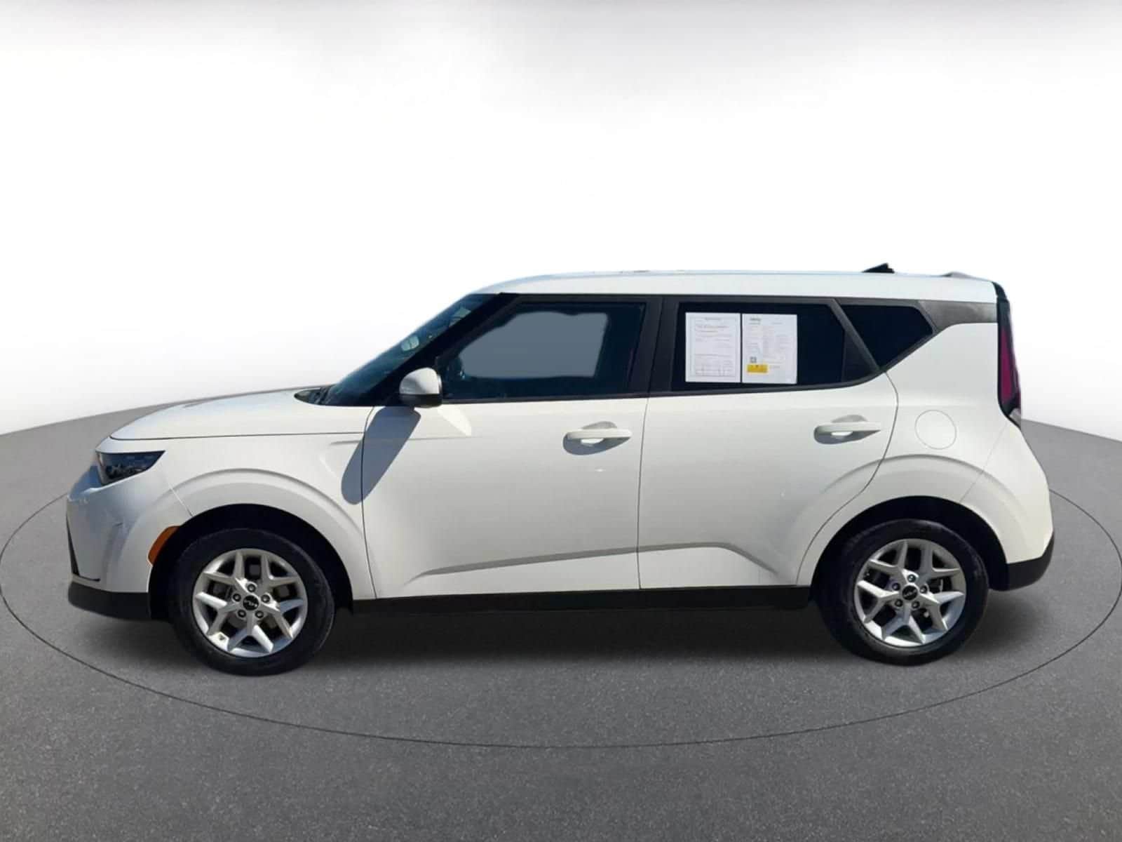 Thumbnail: 2025 Kia Soul - 8