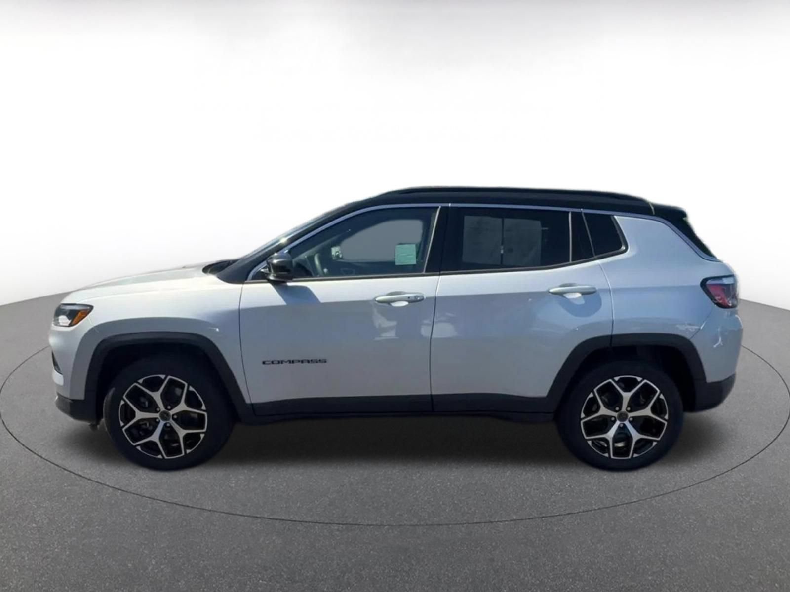 Thumbnail: 2025 Jeep Compass - 8
