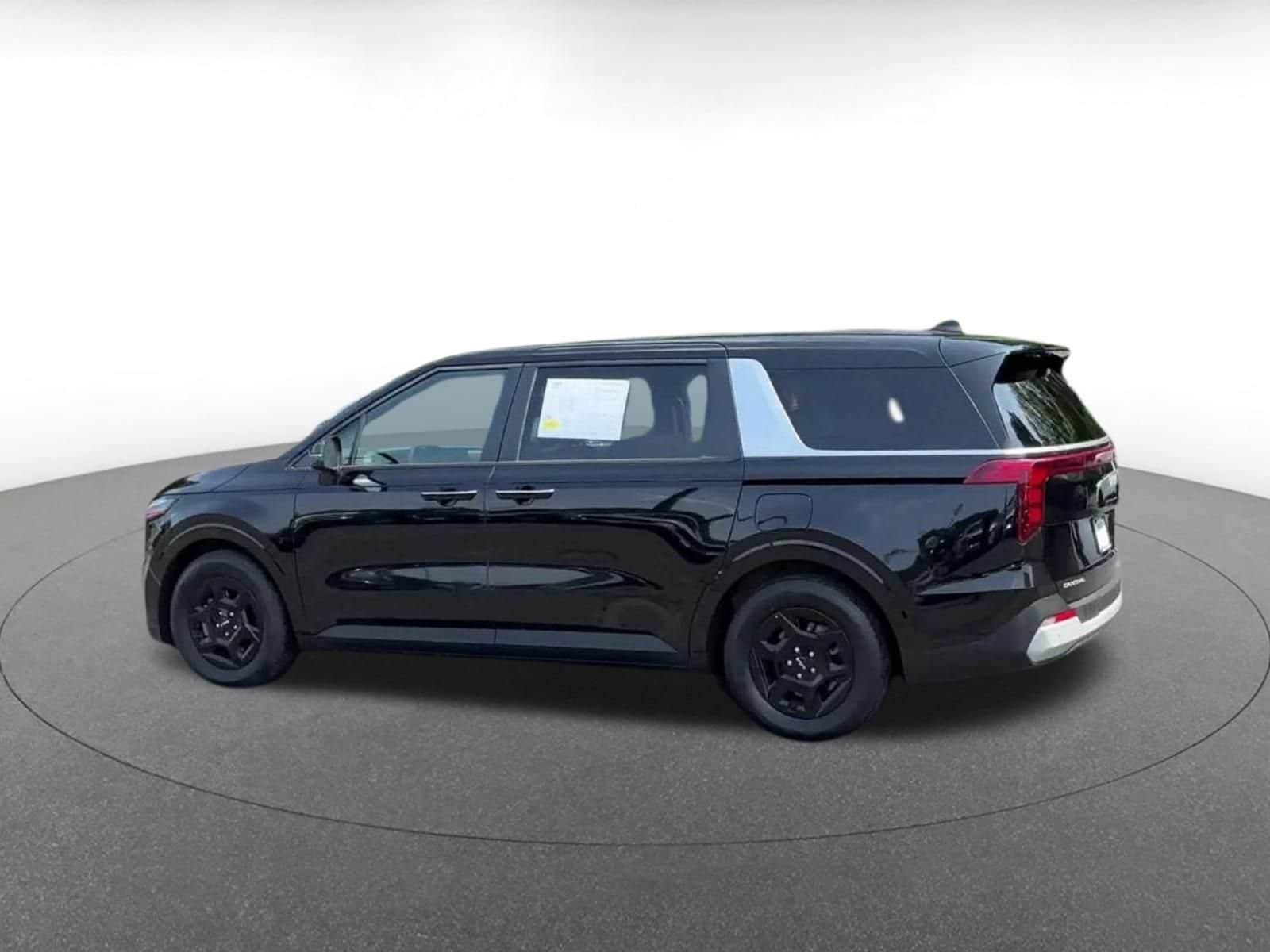 Thumbnail: 2026 Kia Carnival - 9