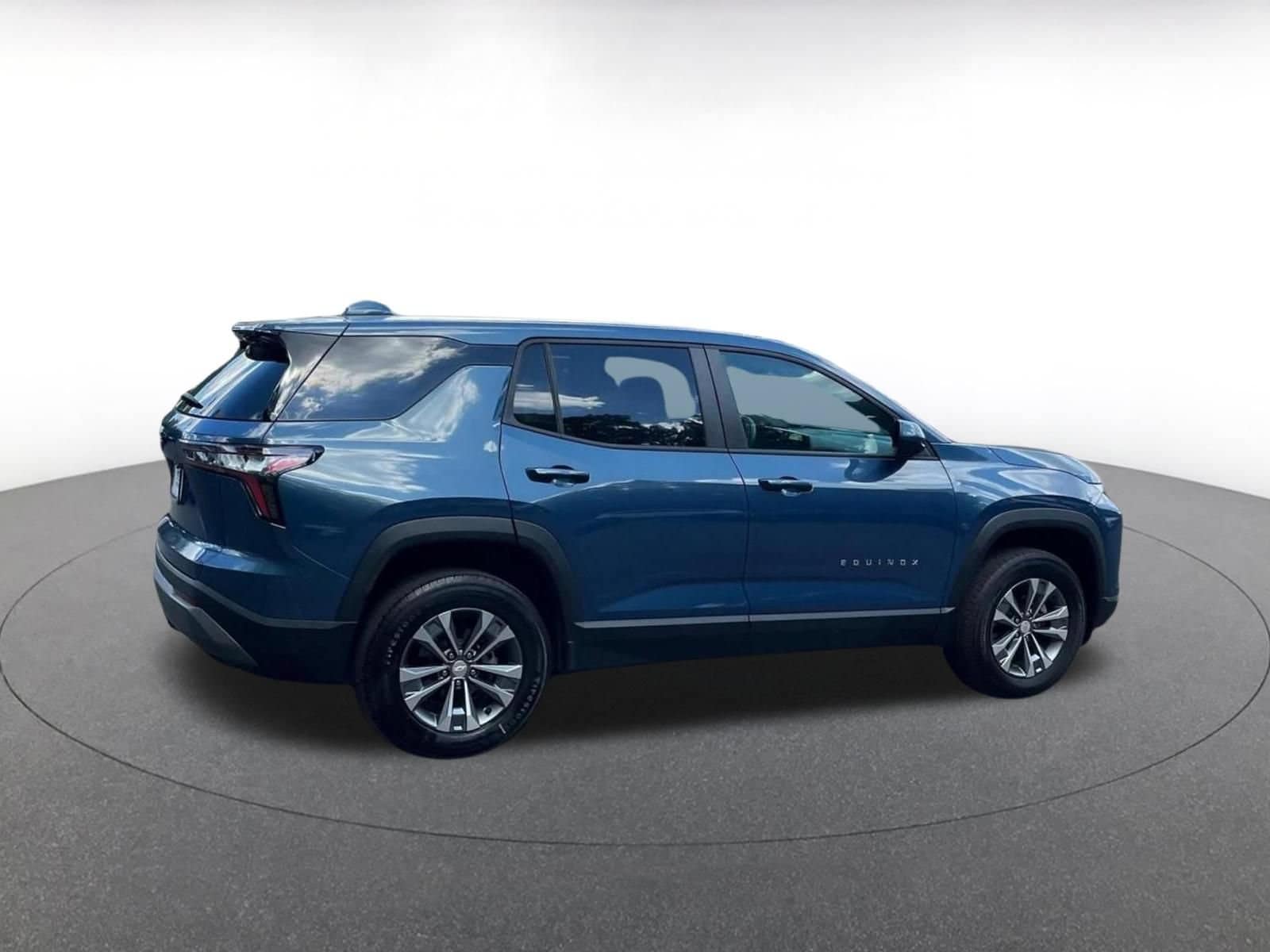 Thumbnail: 2025 Chevrolet Equinox - 15