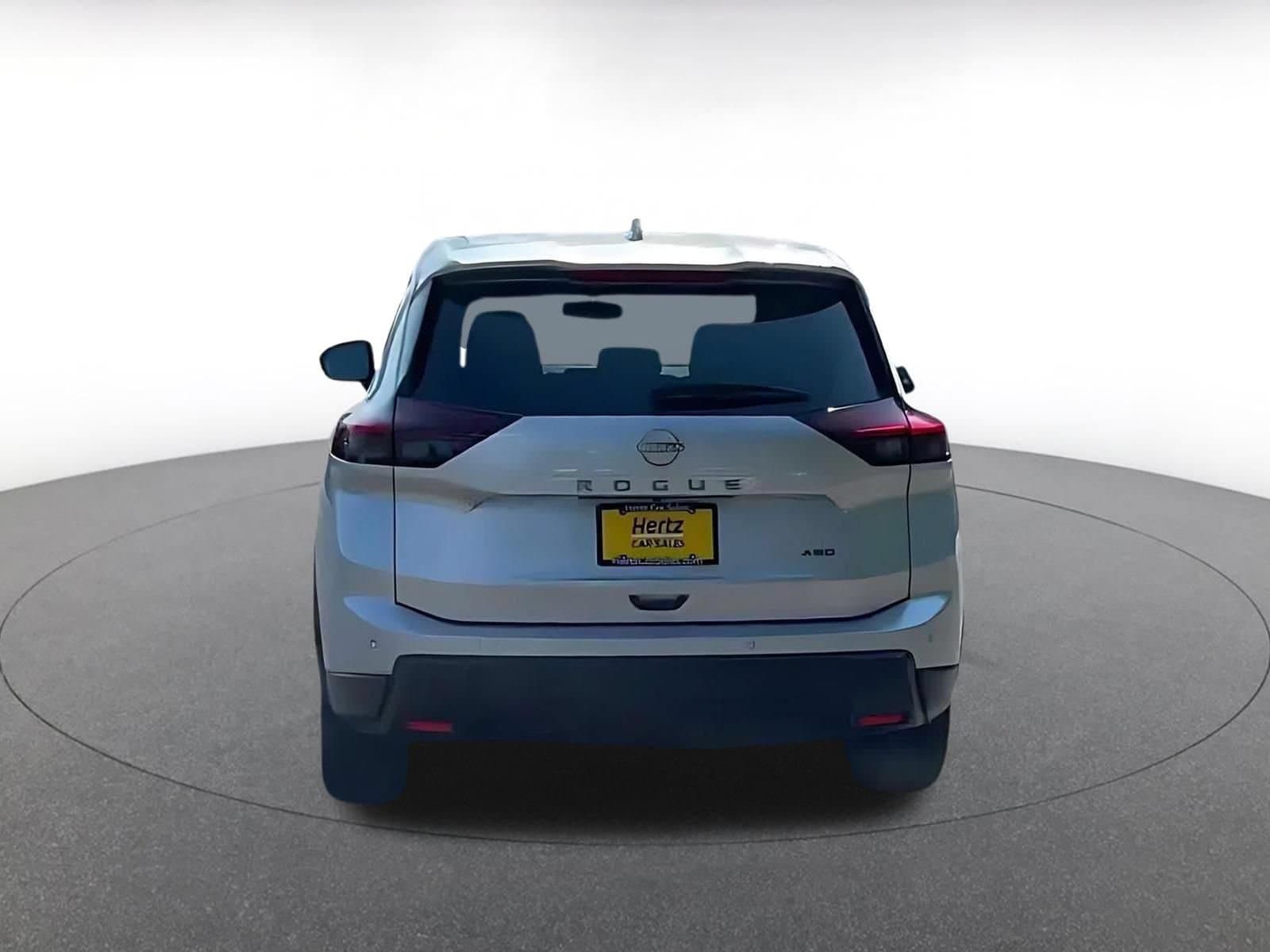 Thumbnail: 2025 Nissan Rogue - 12