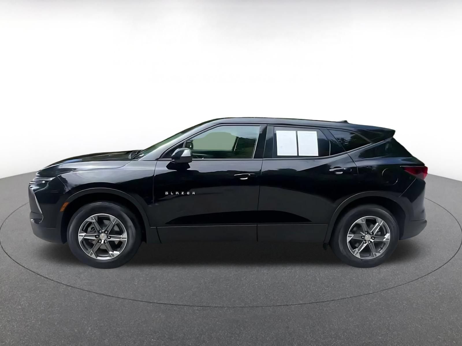 Thumbnail: 2025 Chevrolet Blazer - 8