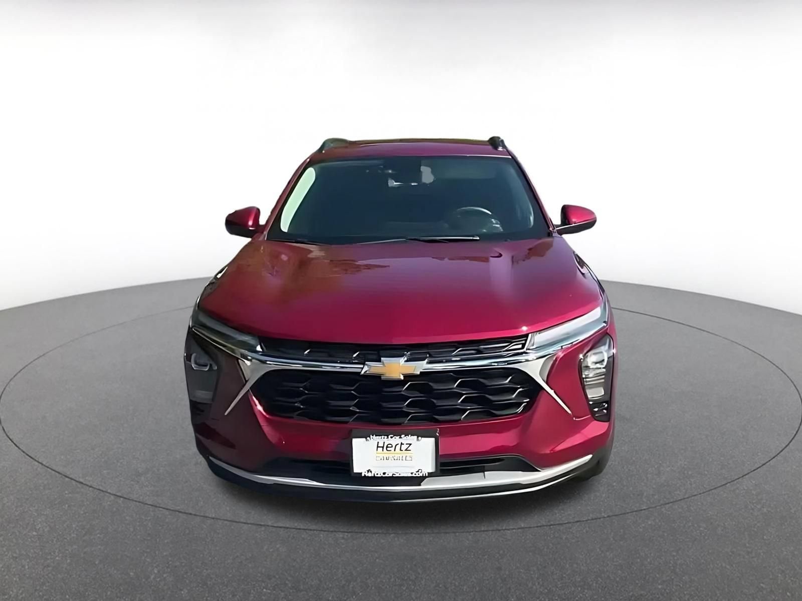 Thumbnail: 2025 Chevrolet Trax - 3